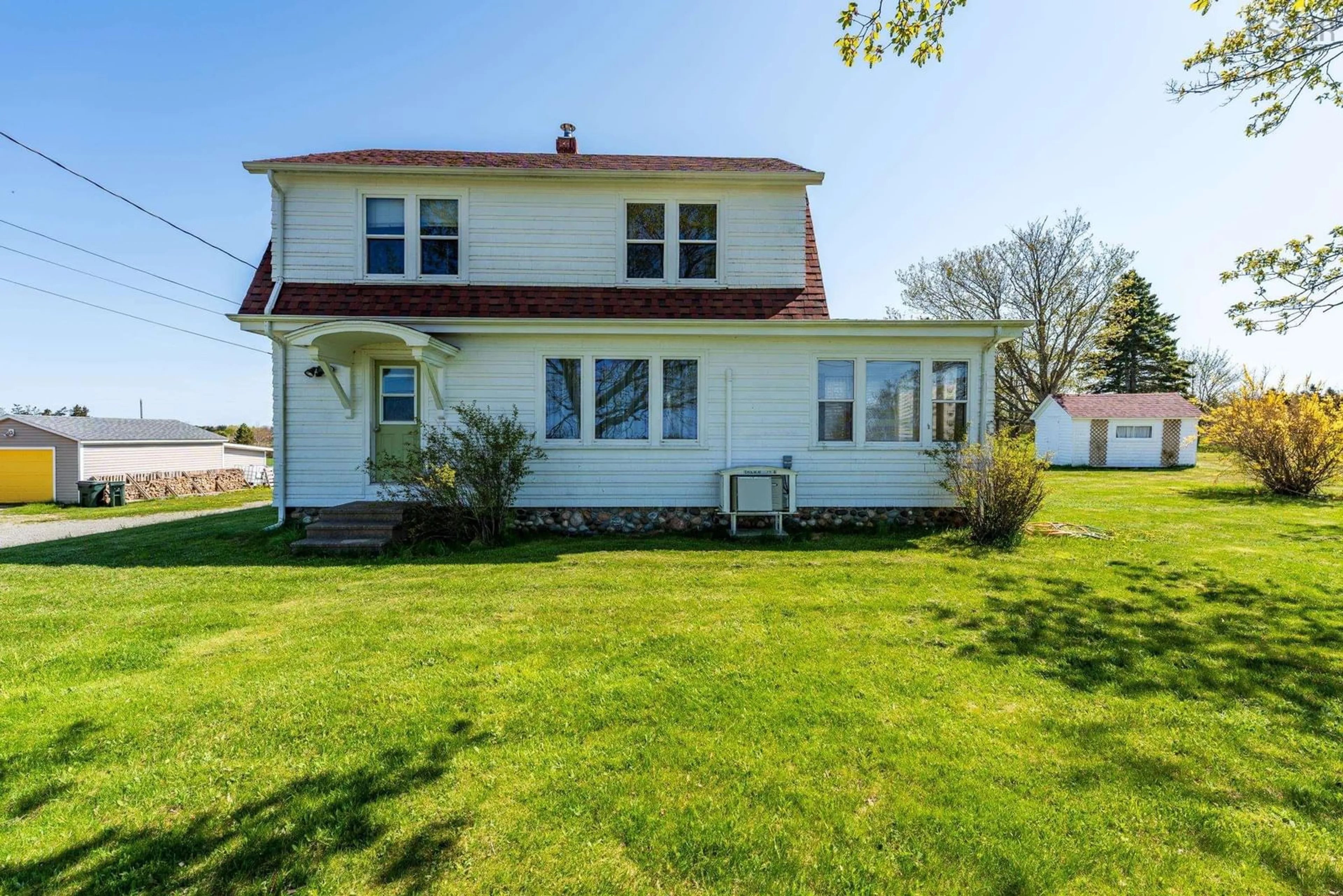 Home with vinyl exterior material, water/lake/river/ocean view for 8882 Highway 1, Meteghan River Nova Scotia B0W 2L0