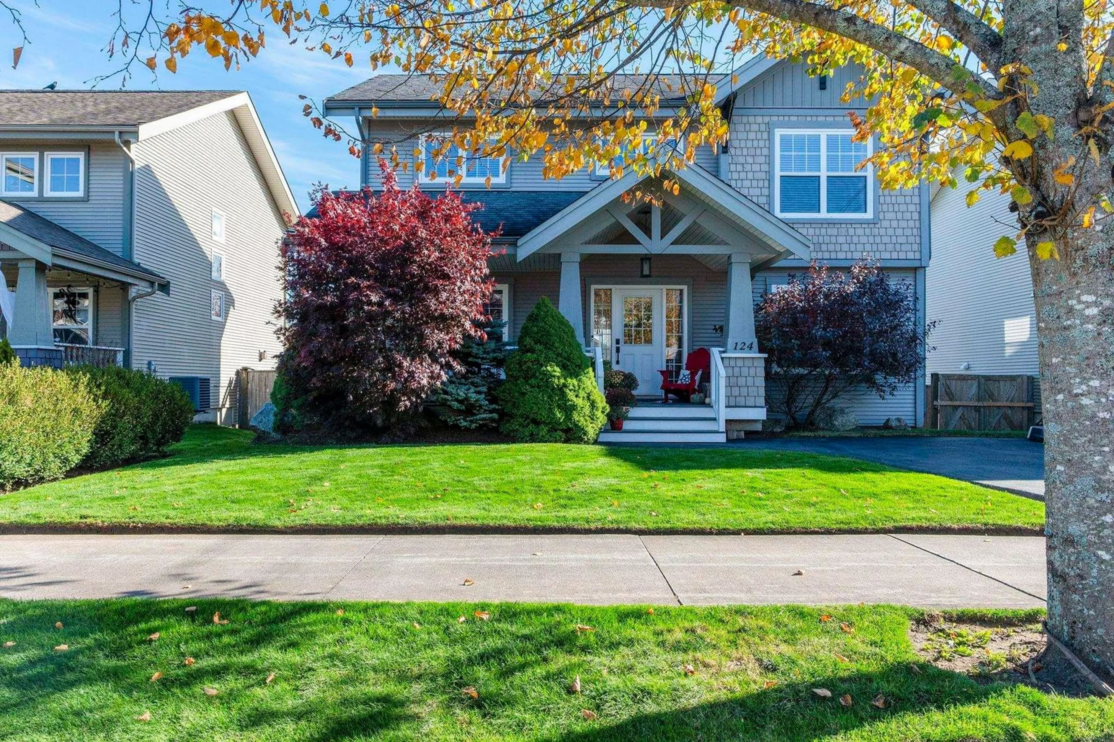 Home with vinyl exterior material, street for 124 Beachstone Dr, Spryfield Nova Scotia B3R 0B2