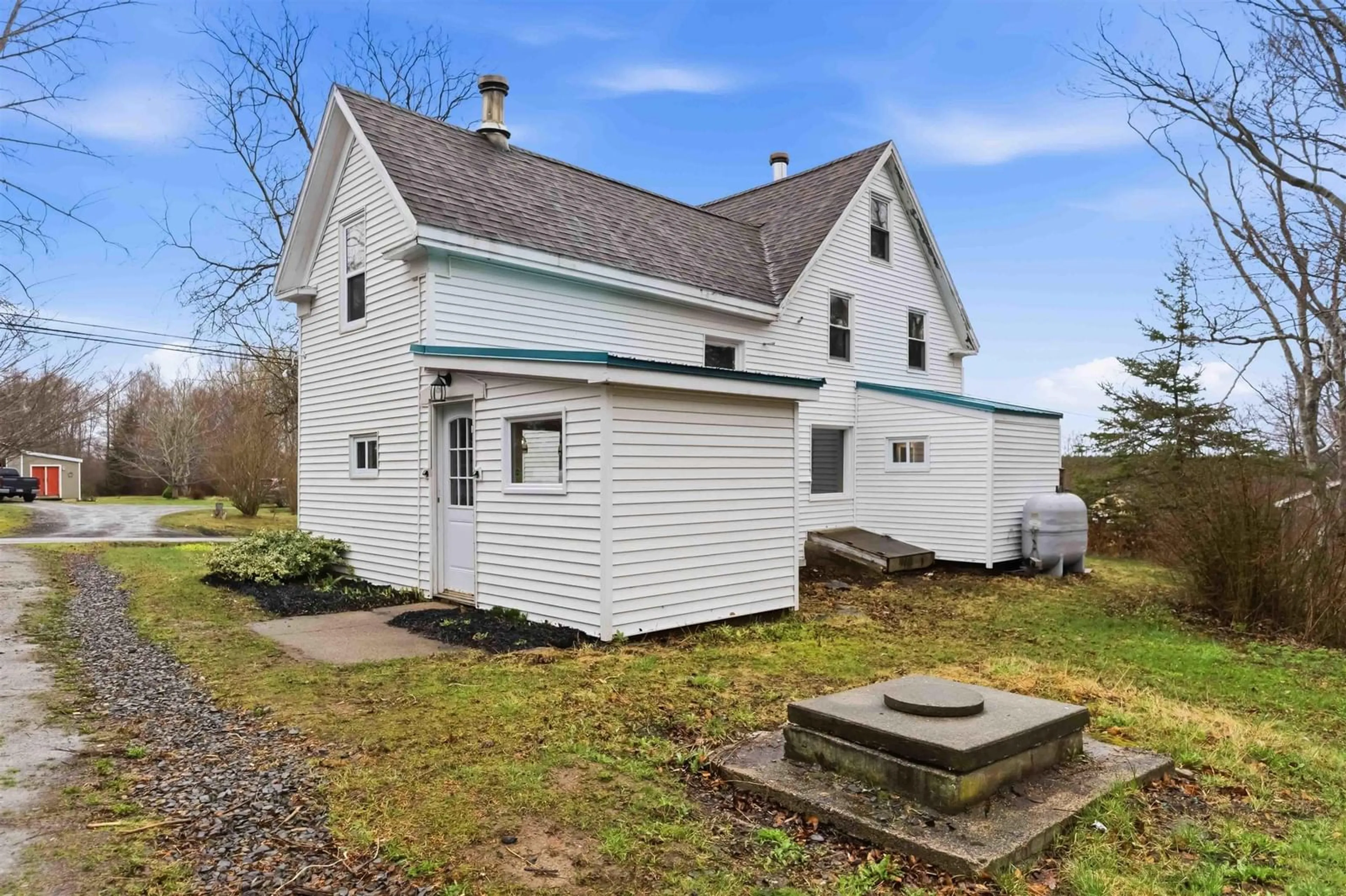 A pic from outside/outdoor area/front of a property/back of a property/a pic from drone, building for 427 Townshipline Rd, Ohio Nova Scotia B0W 3T0