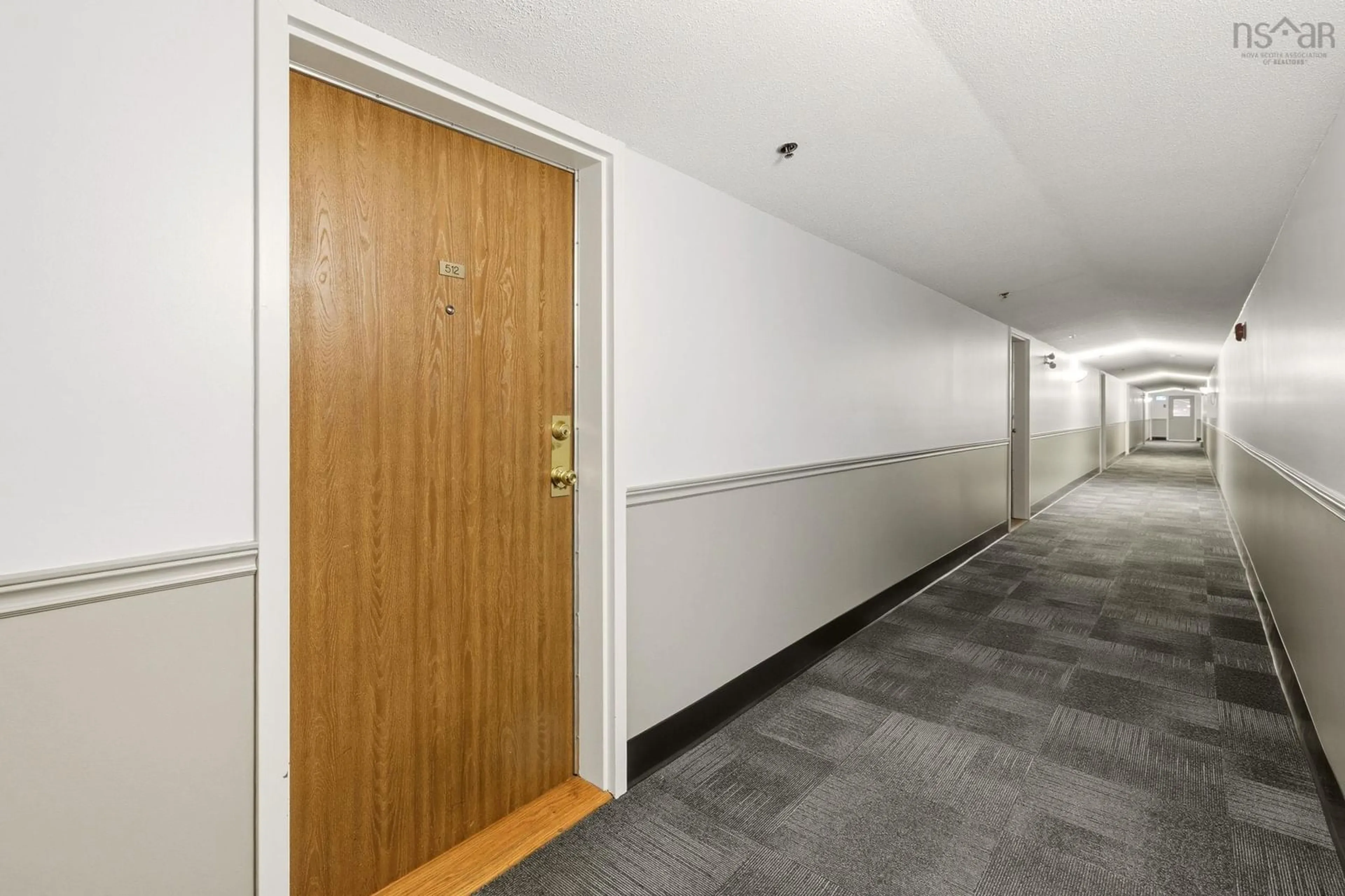 Indoor foyer for 3700 John Parr Dr #512, Halifax Nova Scotia B3K 5V4