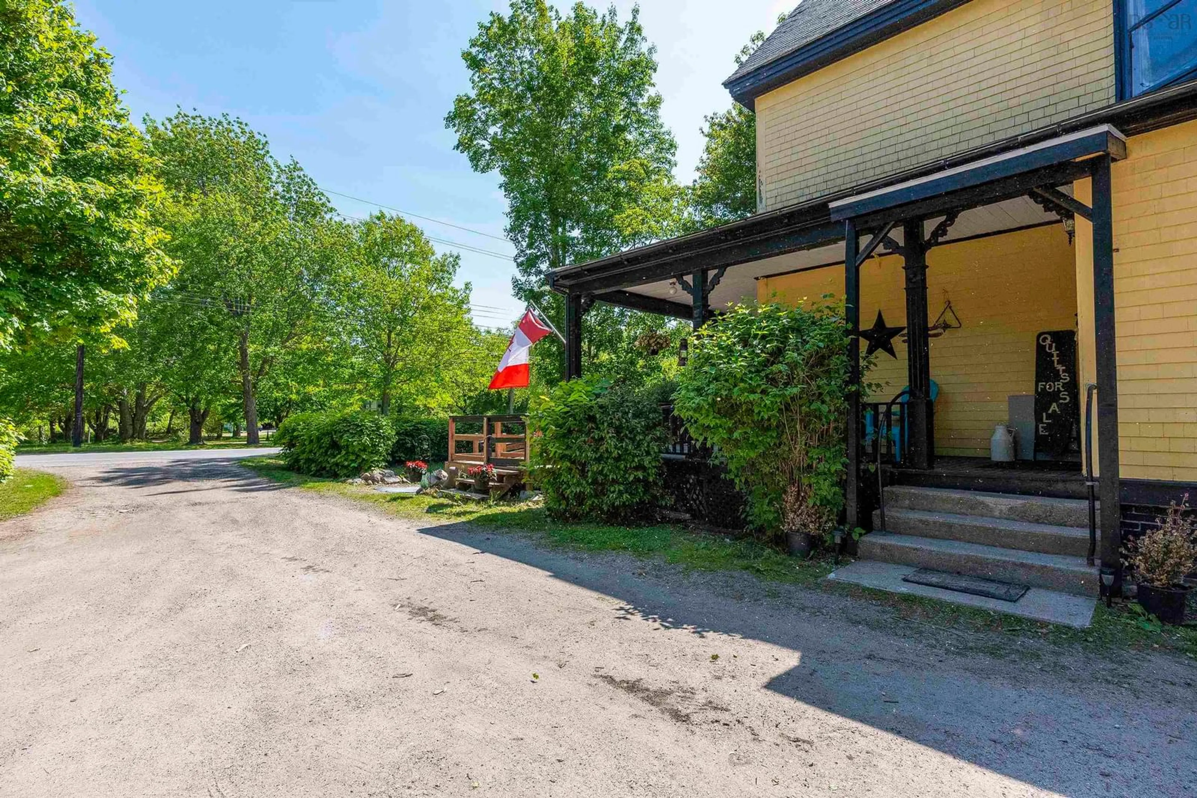 Patio, street for 10251 1 Hwy, Paradise Nova Scotia B0S 1R0