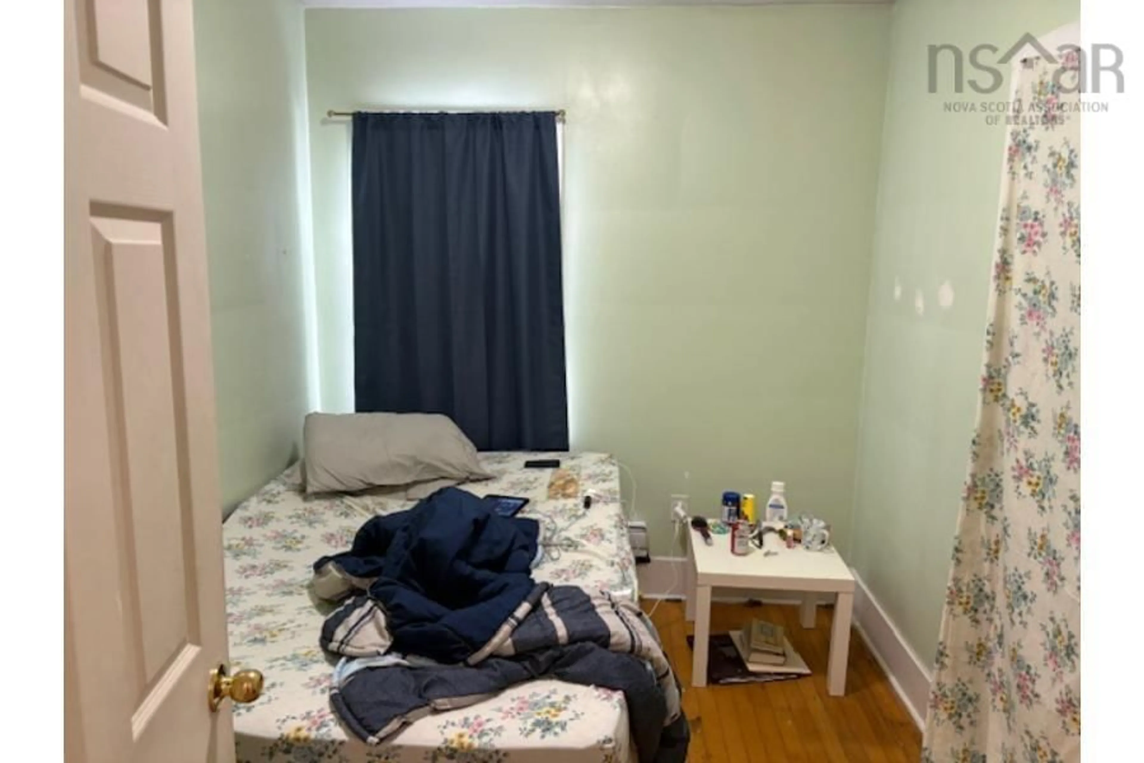 A pic of a room for 6411 6413 6415 Quinpool Rd, Halifax Nova Scotia B3L 1A7