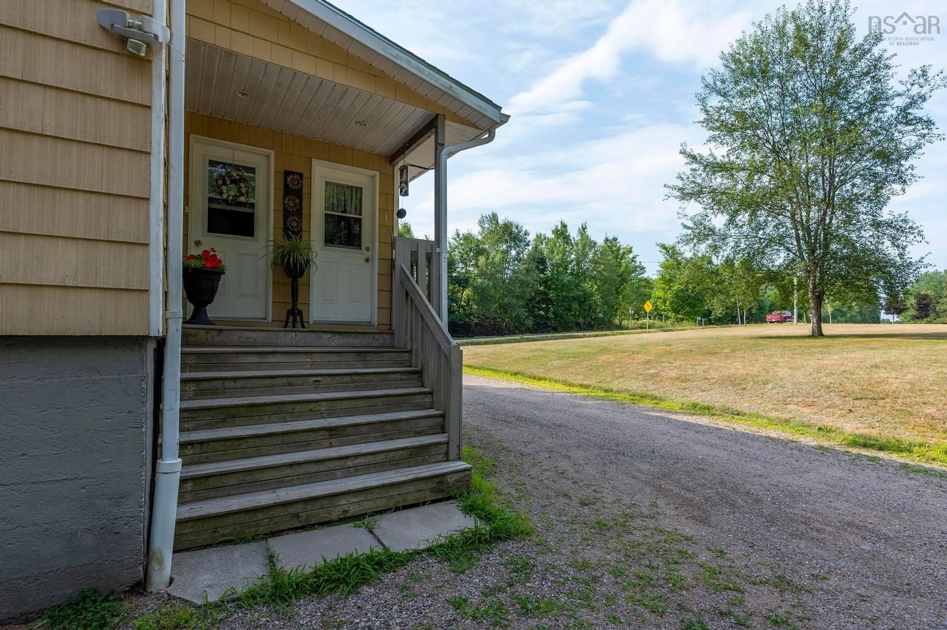 Patio, unknown for 12787 Highway 1, Brickton Nova Scotia B0S 1M0