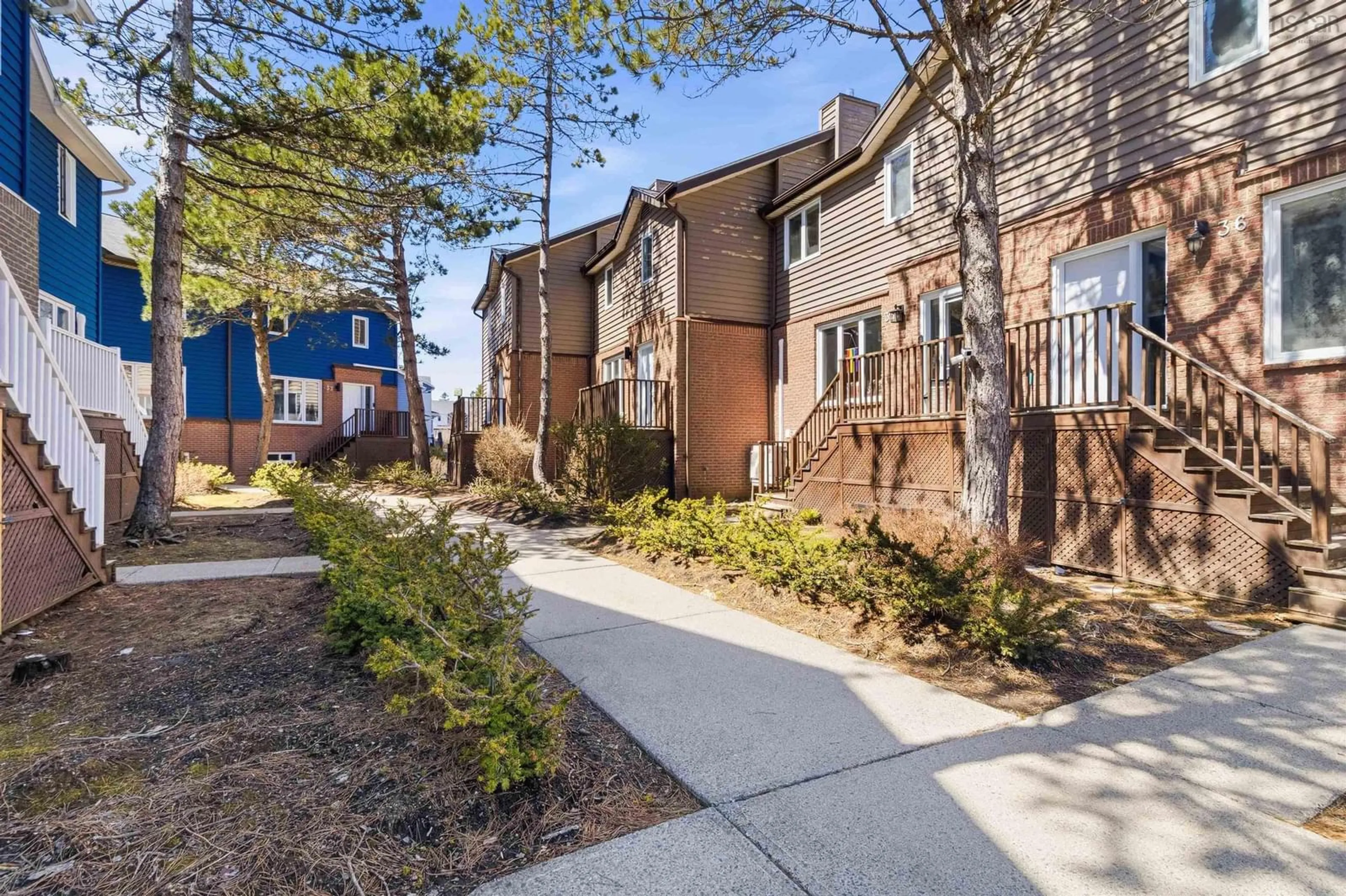 Patio, street for 40 Attenborough Crt, Halifax Nova Scotia B3M 4C9