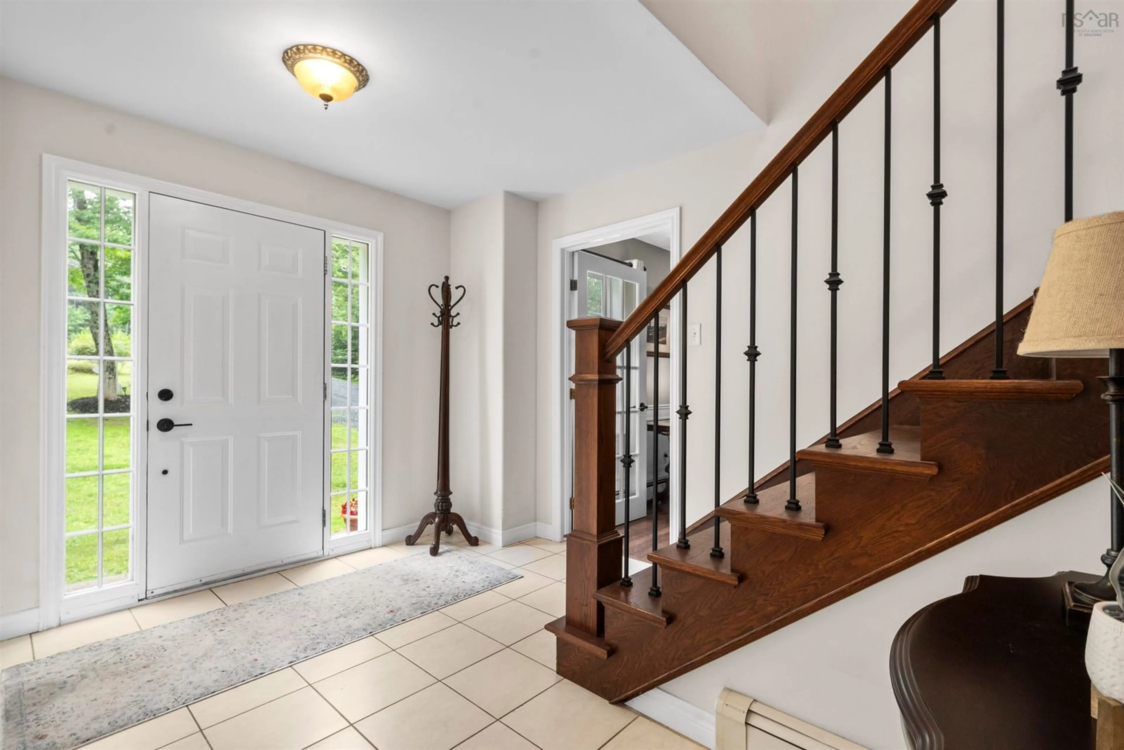 Indoor entryway for 48 Dundee Close, Fall River Nova Scotia B2T 1M7