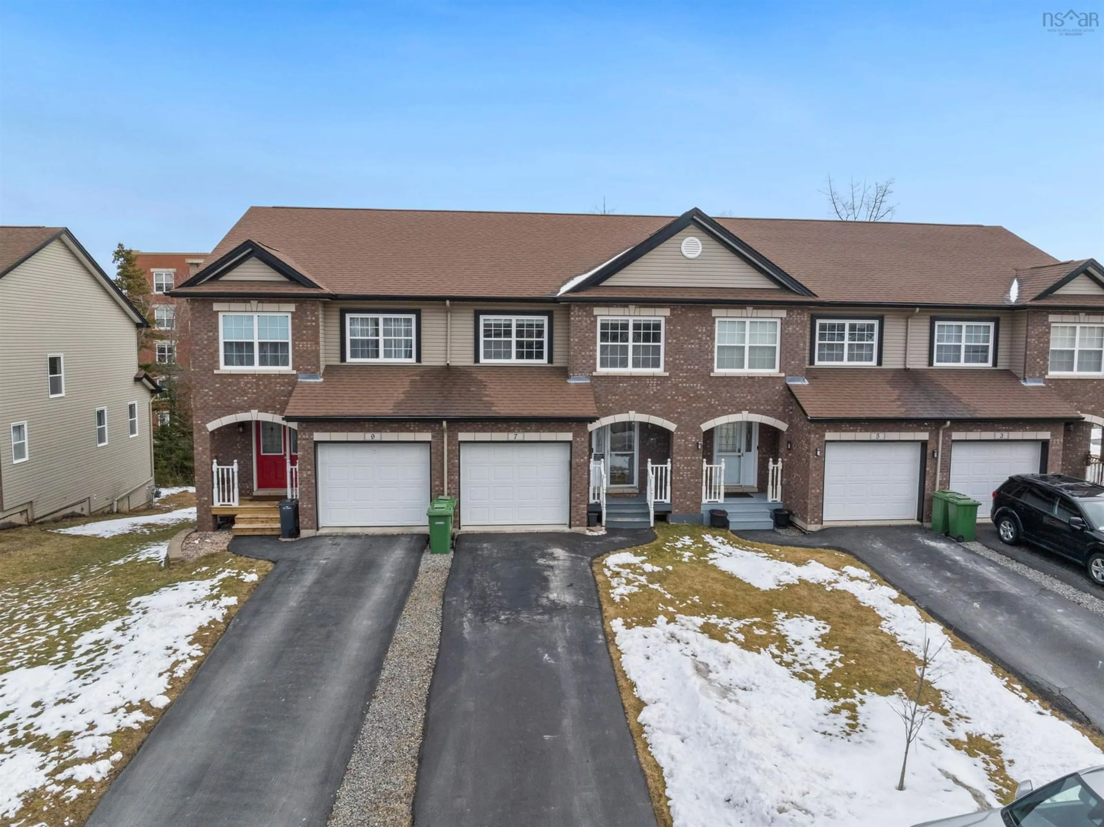 A pic from outside/outdoor area/front of a property/back of a property/a pic from drone, street for 7 Morningfield Lane, Dartmouth Nova Scotia B2W 0J6