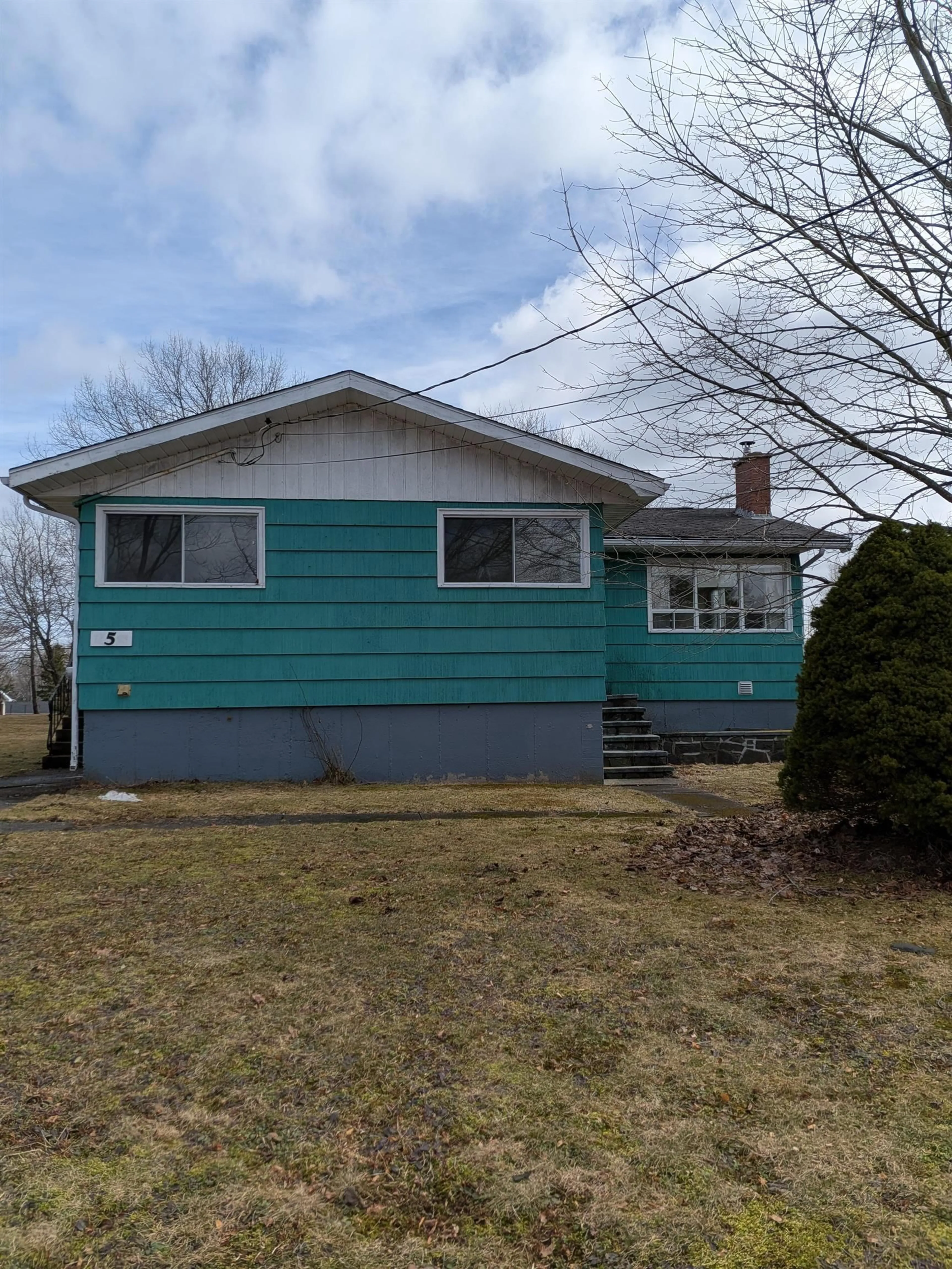 Home with vinyl exterior material, street for 5 Raymond Dr, Lower Sackville Nova Scotia B4C 1G9