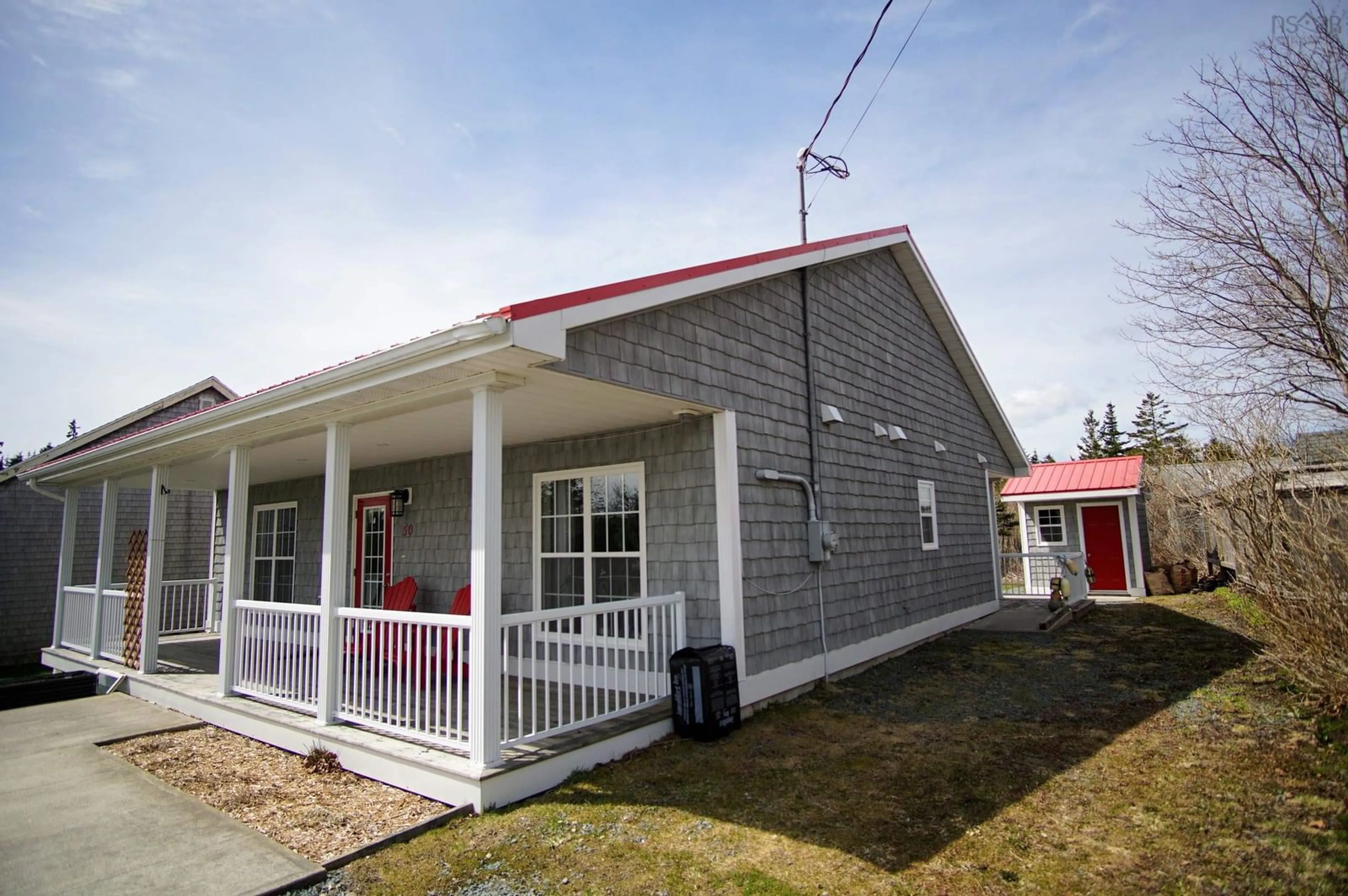 Home with vinyl exterior material, building for Church Street #50, Lockeport Nova Scotia B0T 1L0