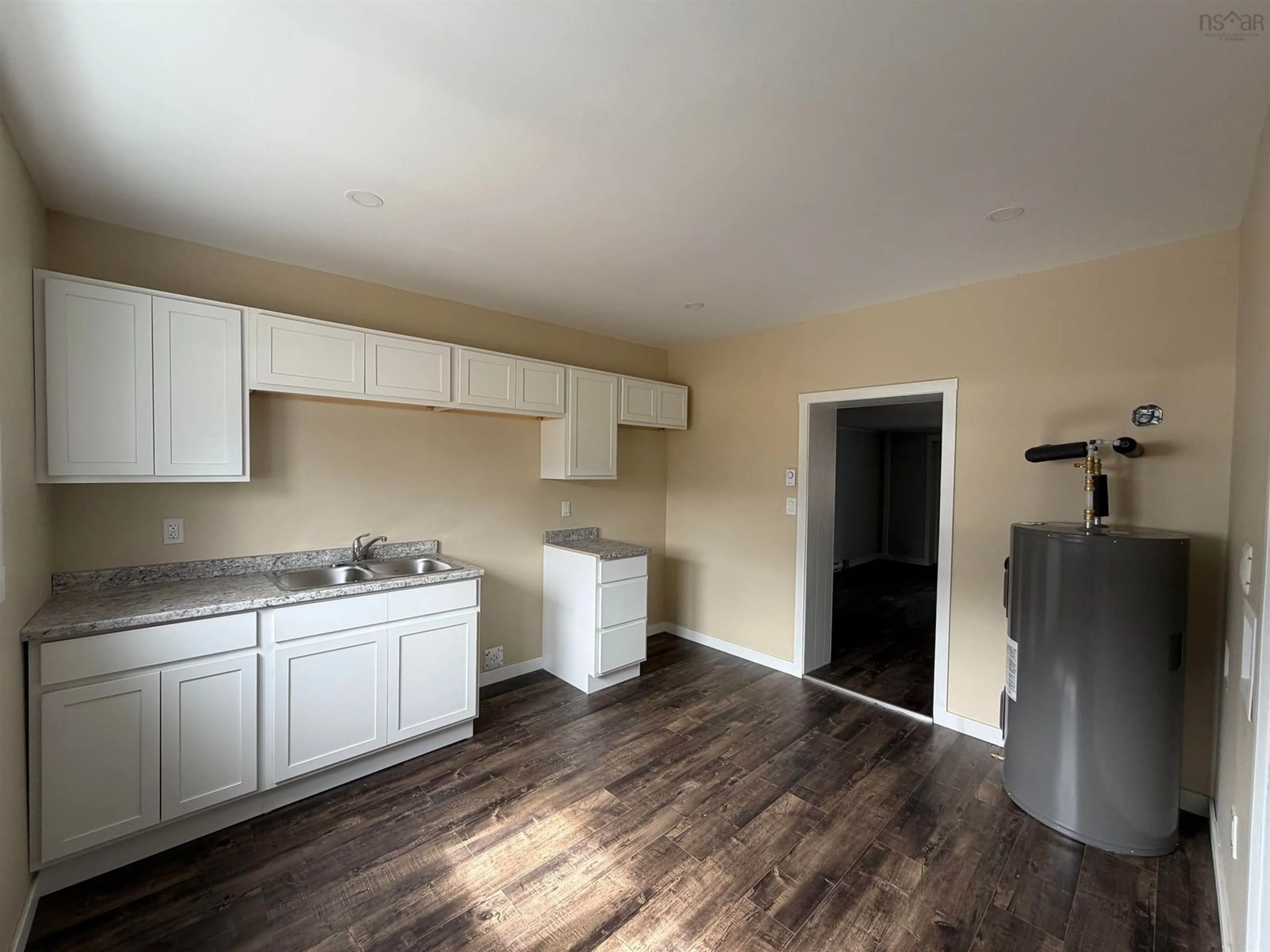 A pic of a room for 587 Main St, Sydney Mines Nova Scotia B1V 2K9