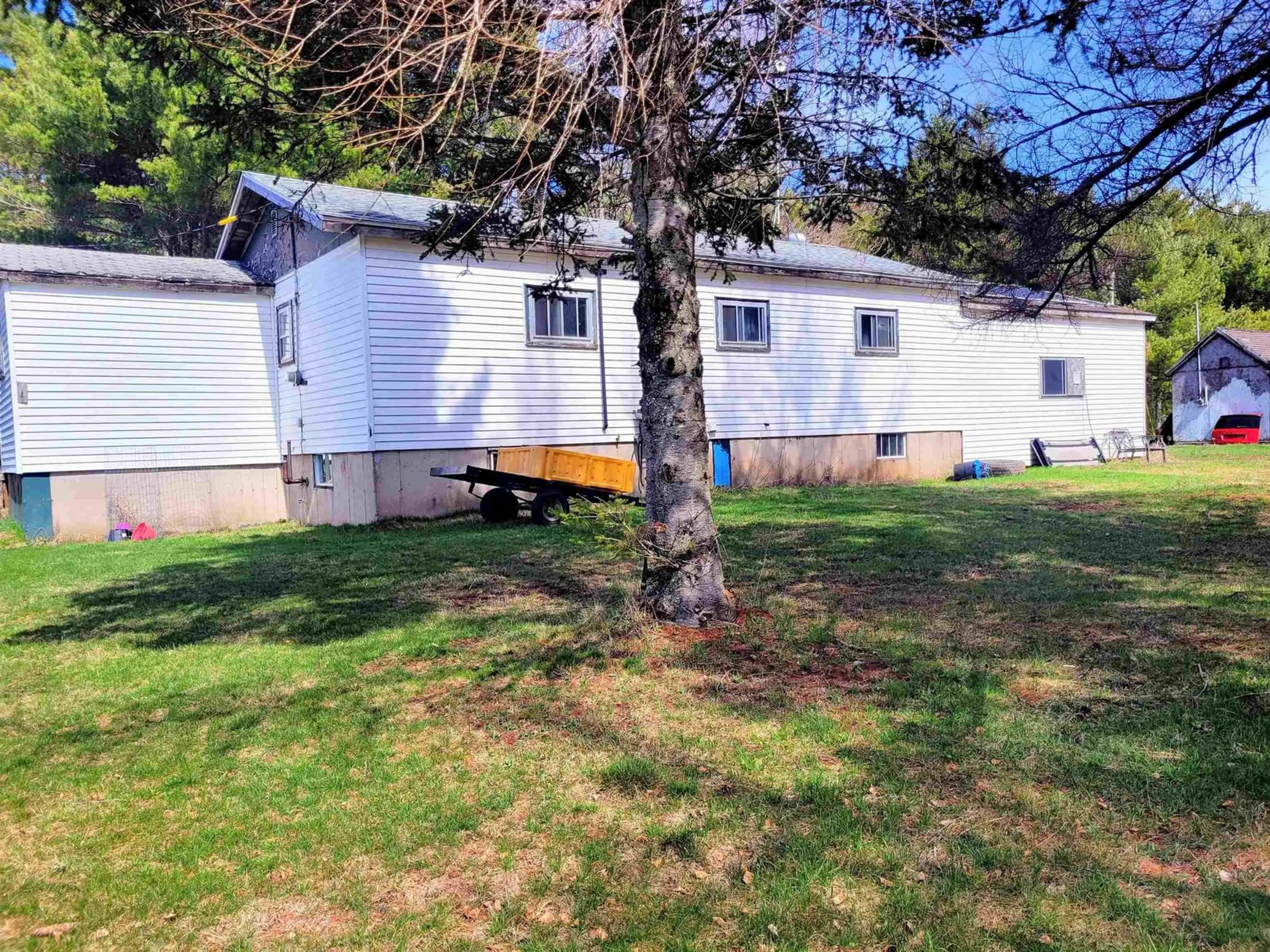 A pic from outside/outdoor area/front of a property/back of a property/a pic from drone, street for 4556 Canaan Rd, Southampton Nova Scotia B0M 1W0