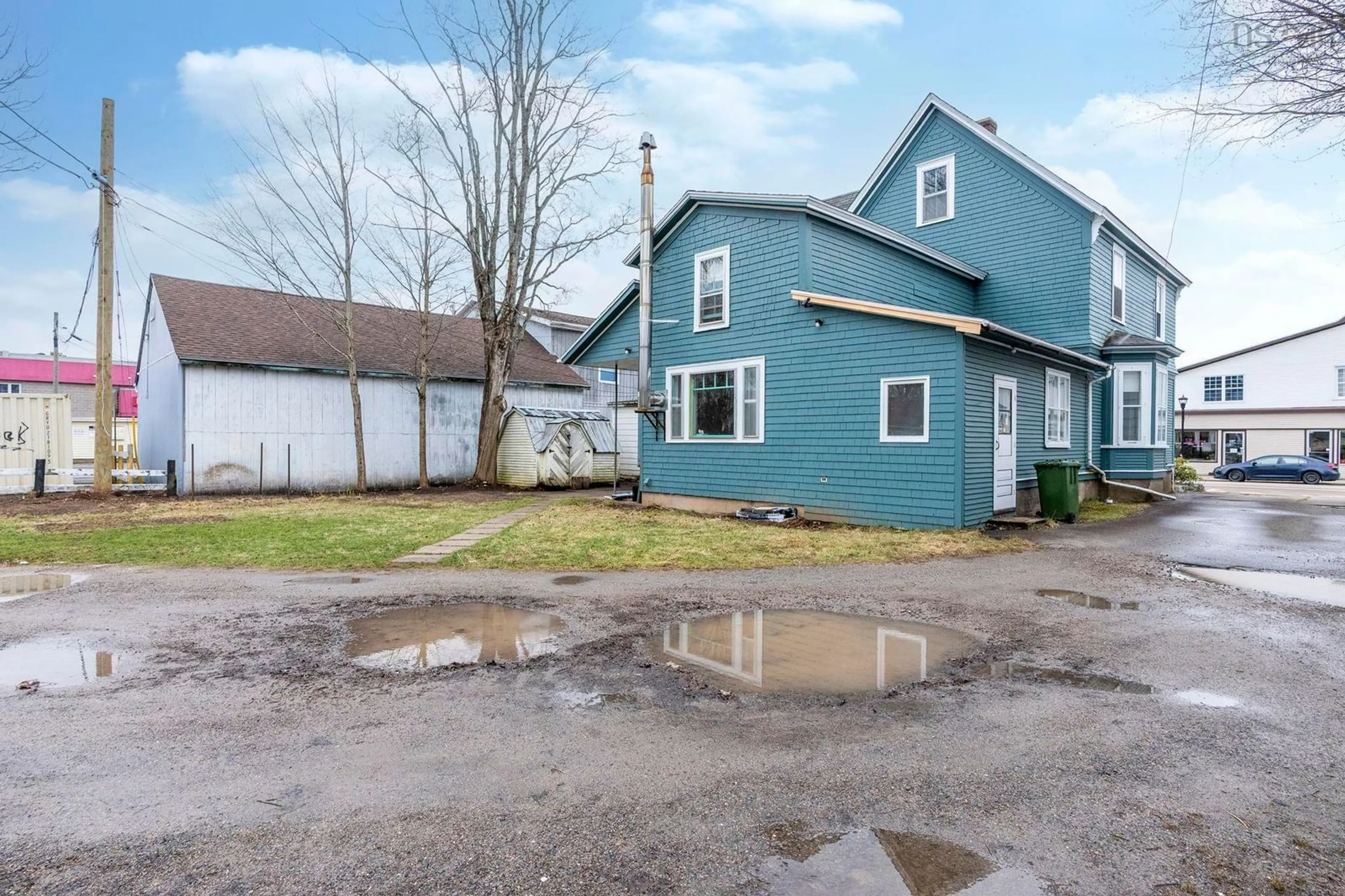 A pic from outside/outdoor area/front of a property/back of a property/a pic from drone, street for 60 Commercial Street, Middleton Nova Scotia B0S 1P0
