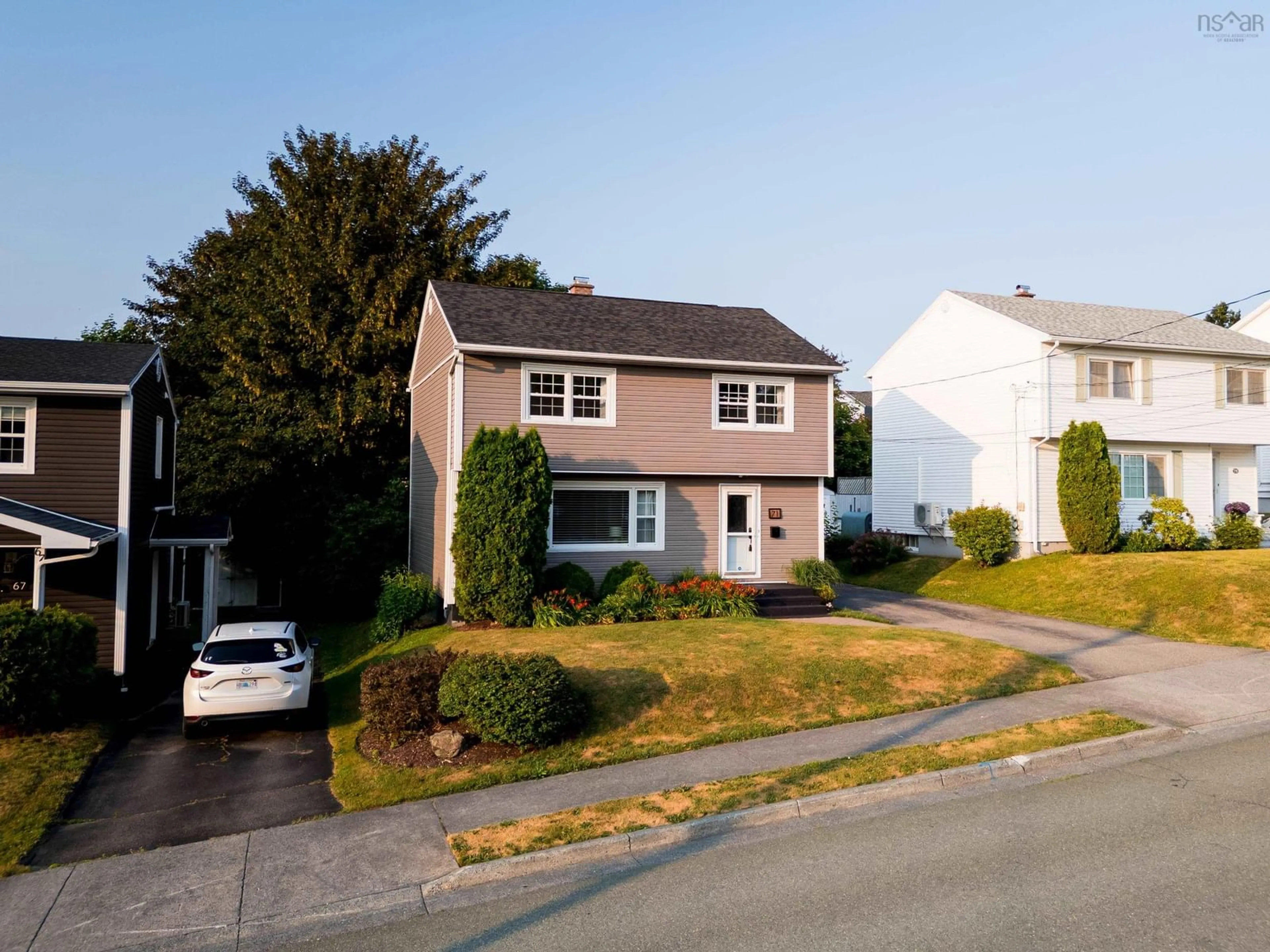 A pic from outside/outdoor area/front of a property/back of a property/a pic from drone, street for 71 Moxham Dr, Sydney Nova Scotia B1S 1Z9