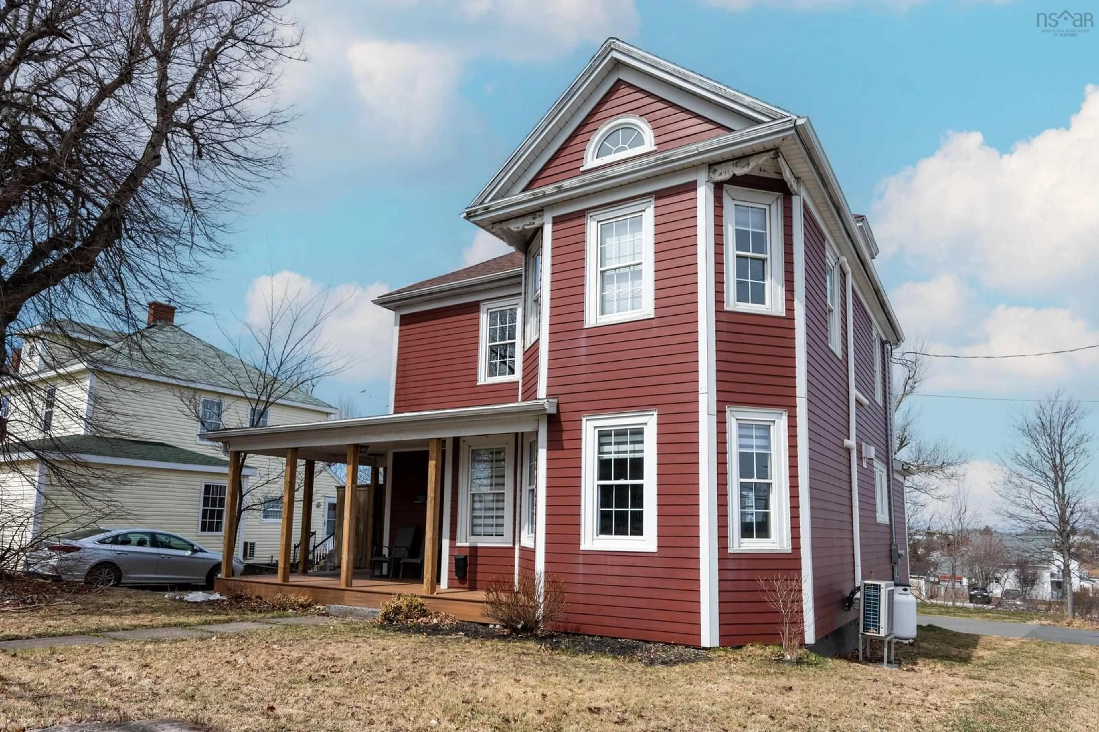 Home with vinyl exterior material, building for 760 Main St, Glace Bay Nova Scotia B1A 4Y9