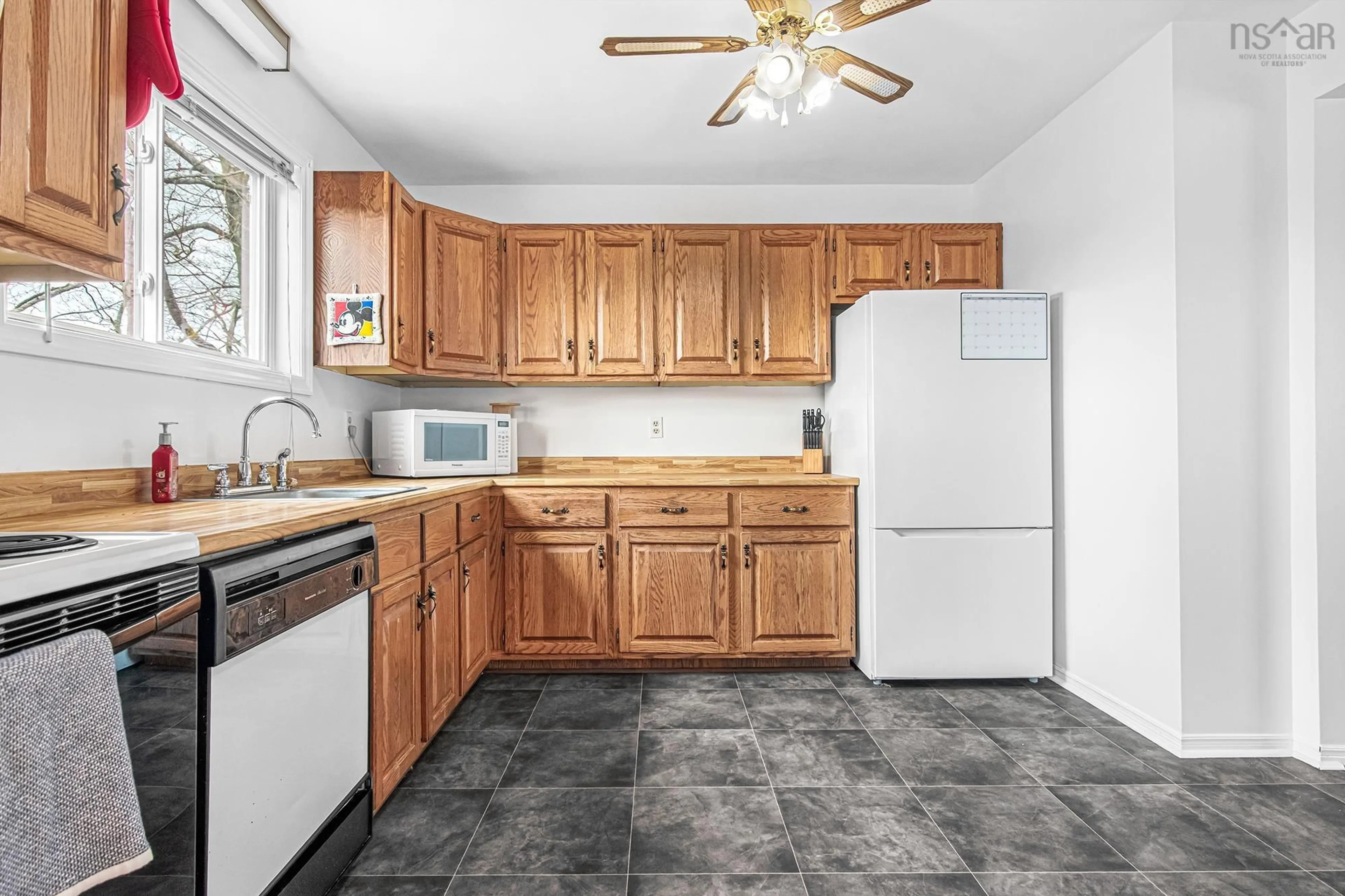 Standard kitchen, unknown for 56 Merrimac Dr, Dartmouth Nova Scotia B2W 4P8