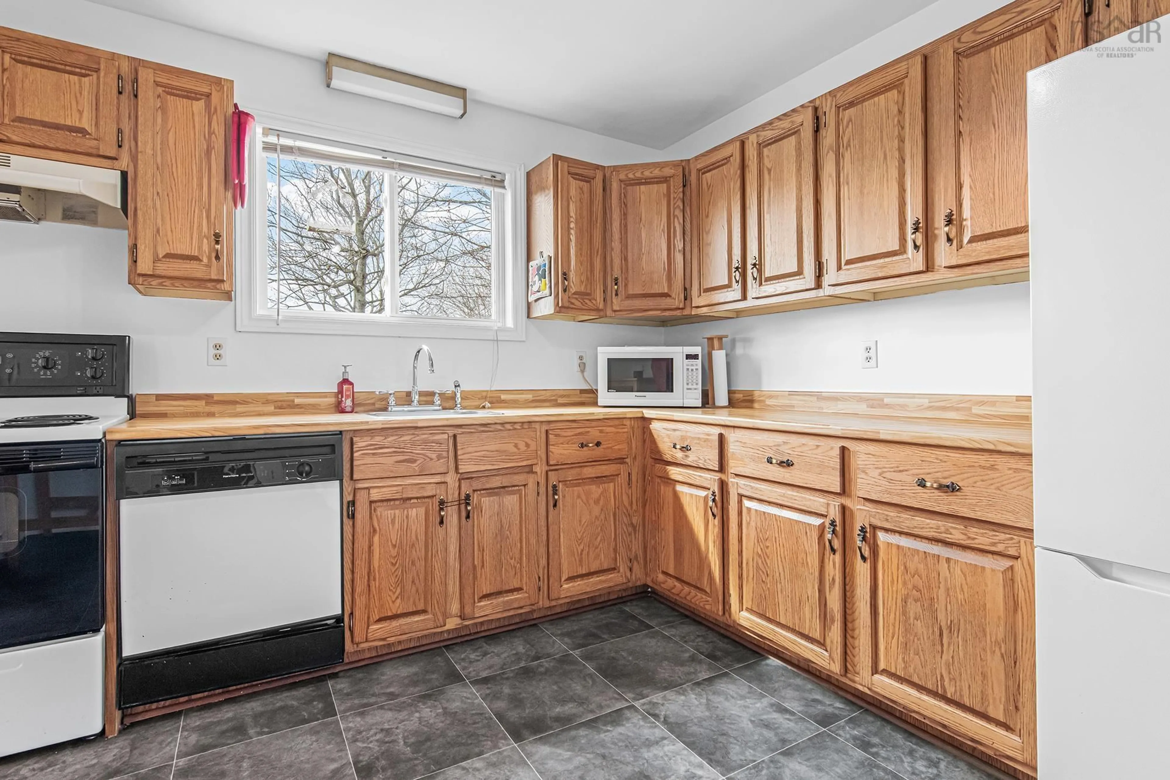 Standard kitchen, unknown for 56 Merrimac Dr, Dartmouth Nova Scotia B2W 4P8