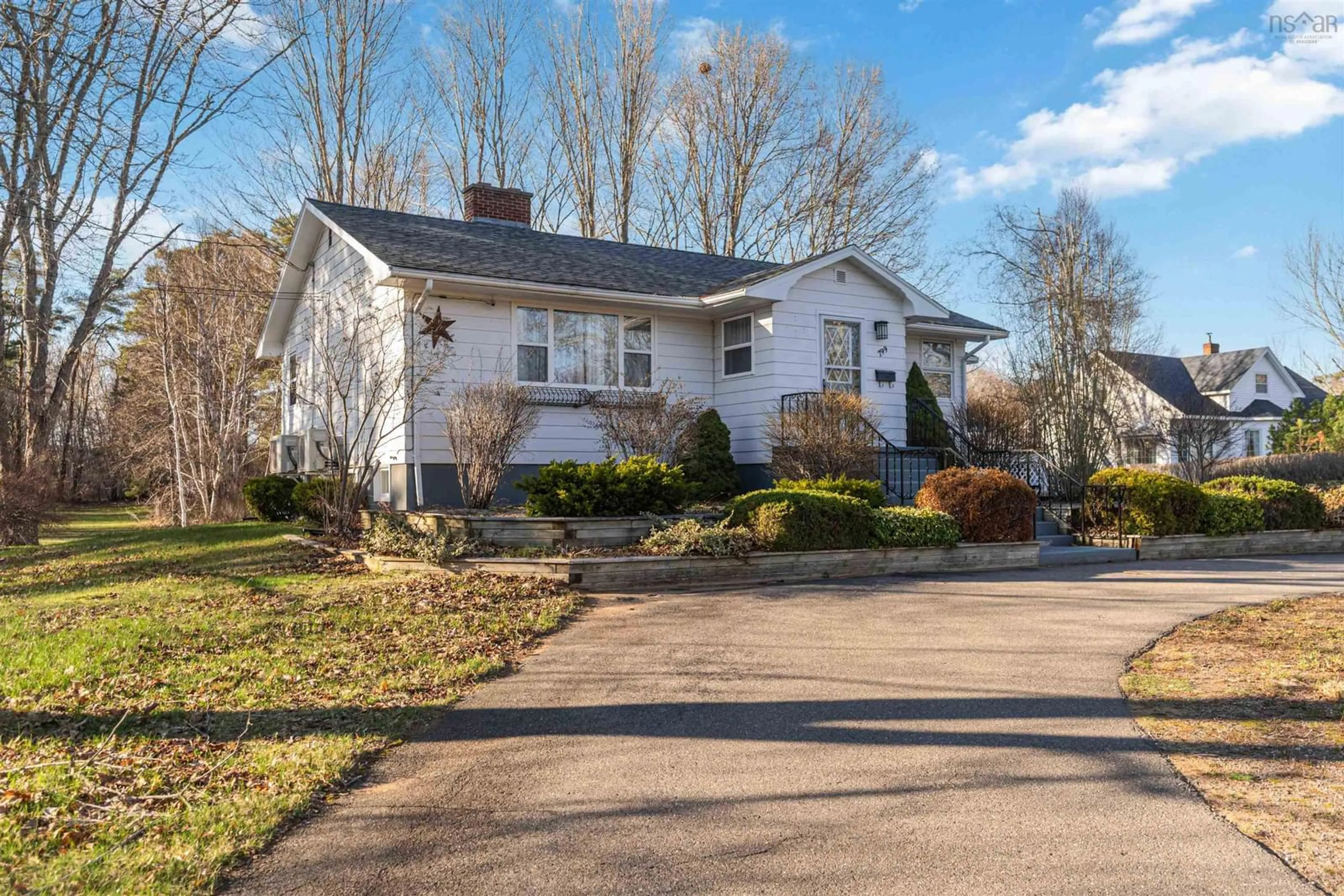 Home with vinyl exterior material, street for 799 Main St, Kingston Nova Scotia B0P 1R0