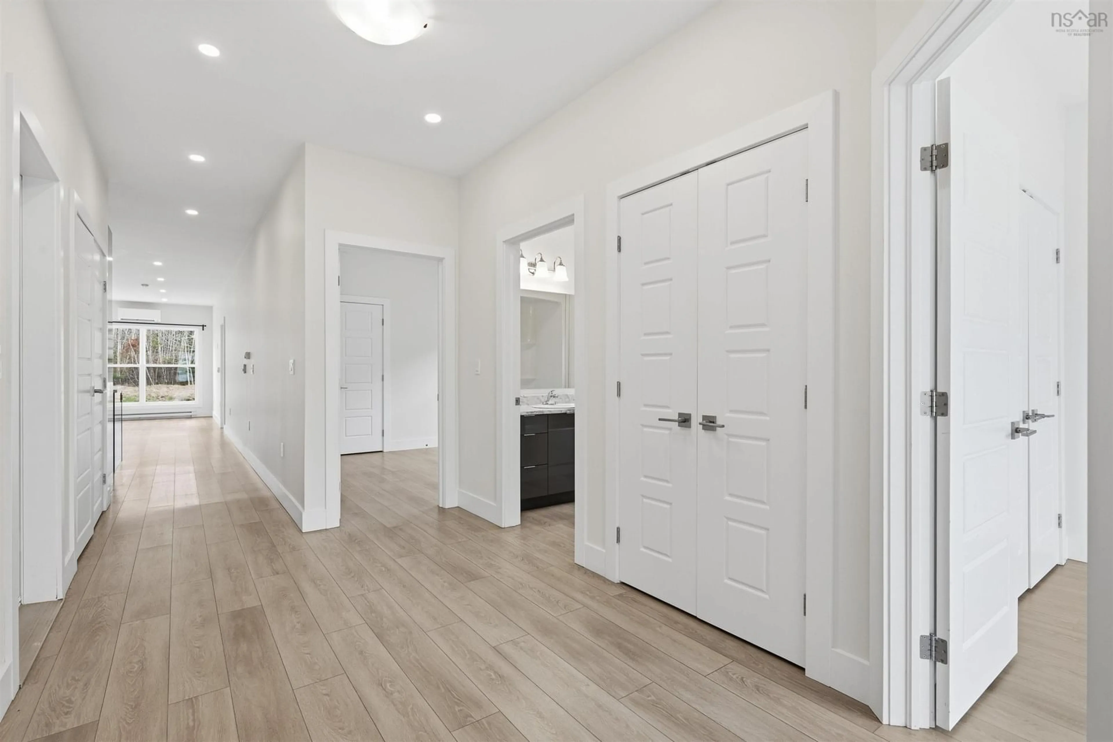 Indoor entryway for 72 Tyler St, Enfield Nova Scotia B2T 0A6