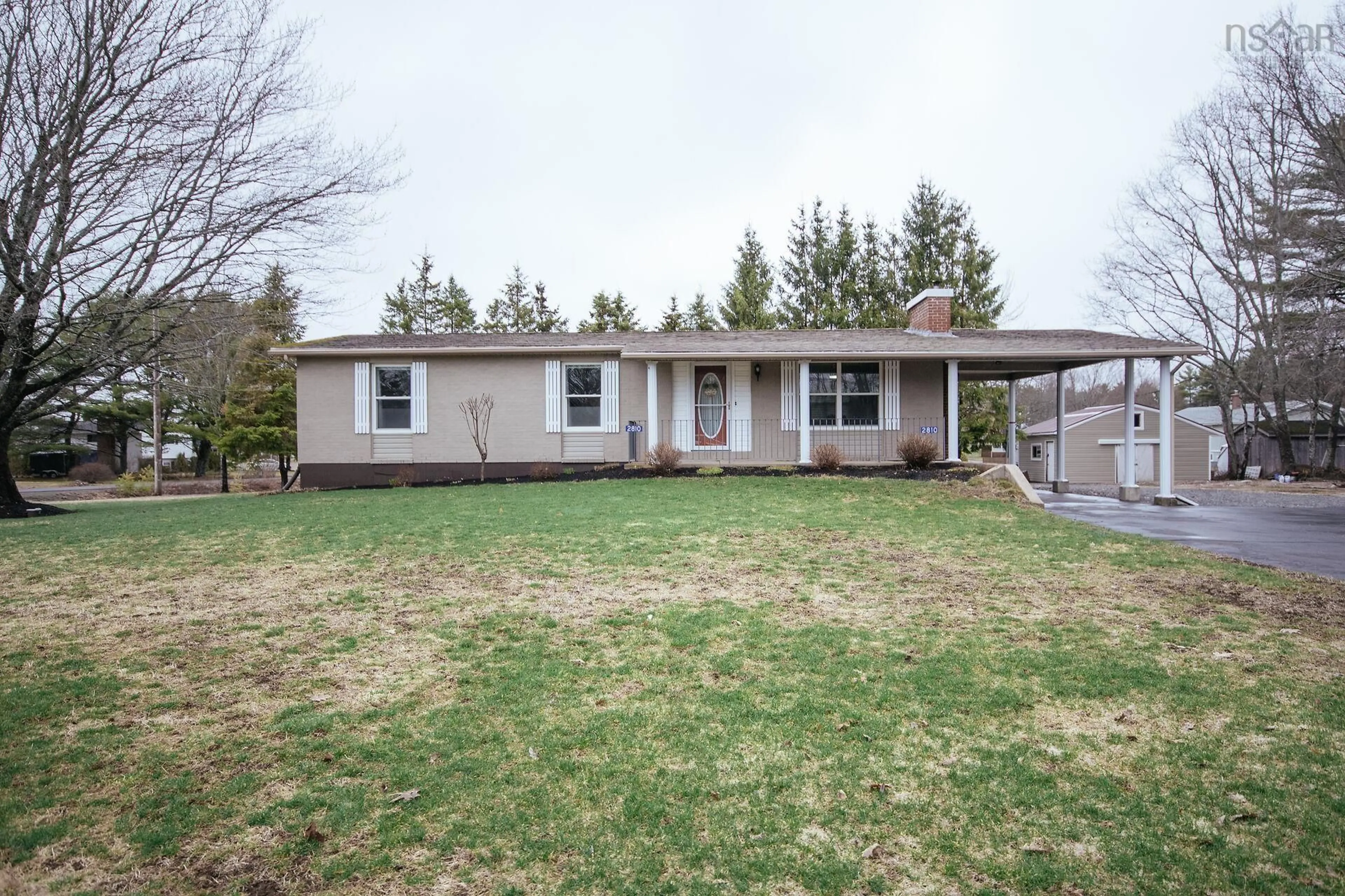 Home with vinyl exterior material, street for 2810 Pinecrest Dr, Coldbrook Nova Scotia B4R 1B5