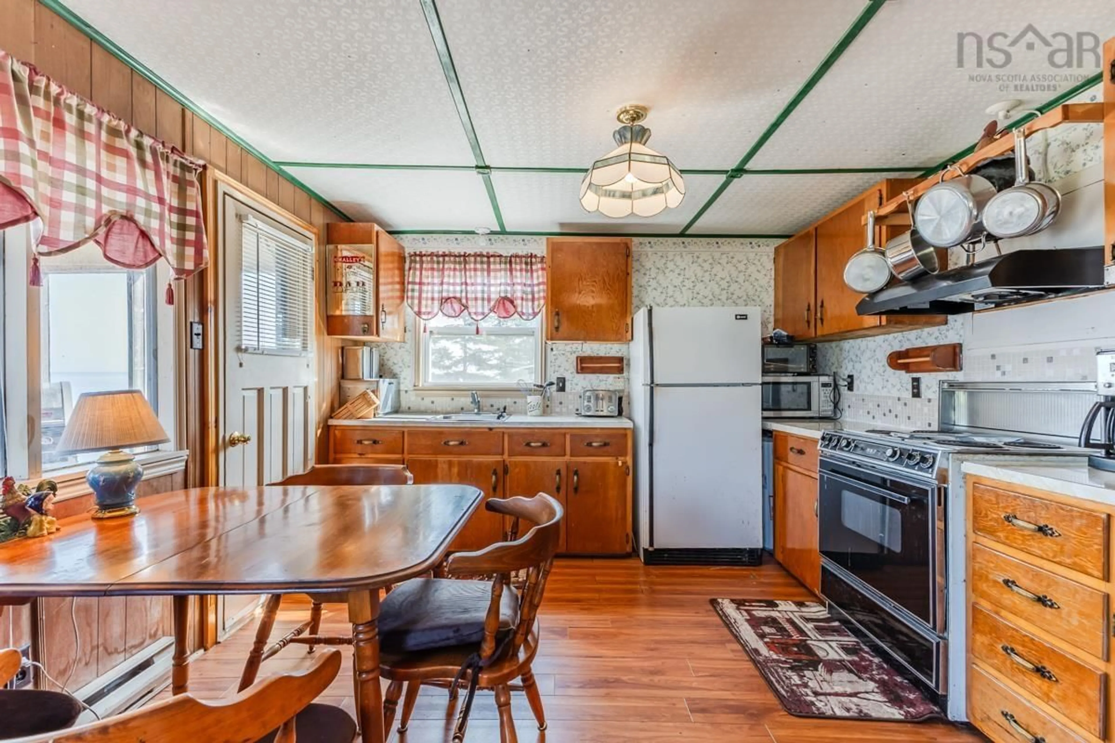 Standard kitchen, unknown for 102 Island View Subdivision Dr, Malagash Nova Scotia B0K 1E0