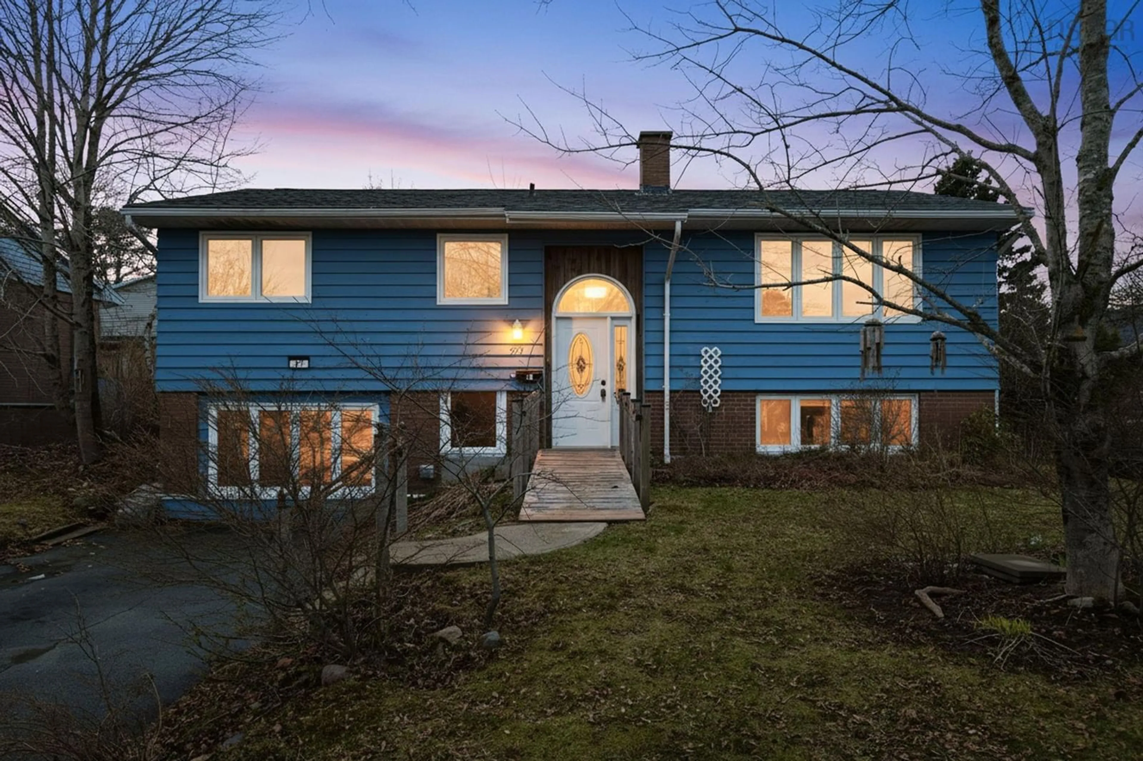 Home with vinyl exterior material, street for 27 Attwood Cres, Dartmouth Nova Scotia B2V 1G6