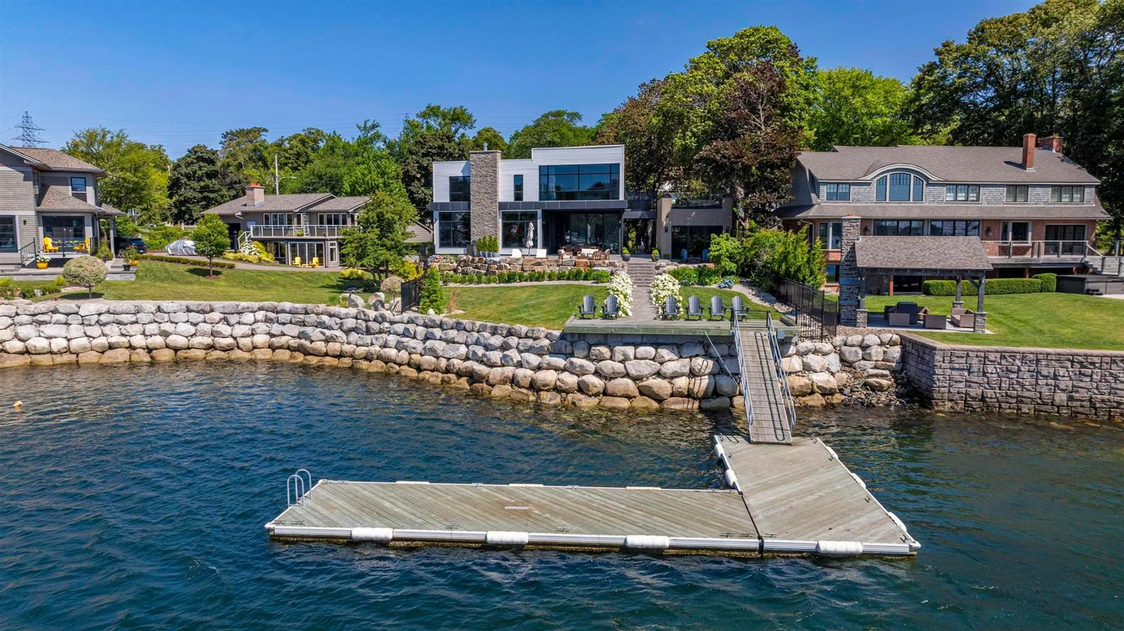 A pic from outside/outdoor area/front of a property/back of a property/a pic from drone, water/lake/river/ocean view for 6944 Armview Ave, Halifax Nova Scotia B3H 2M4