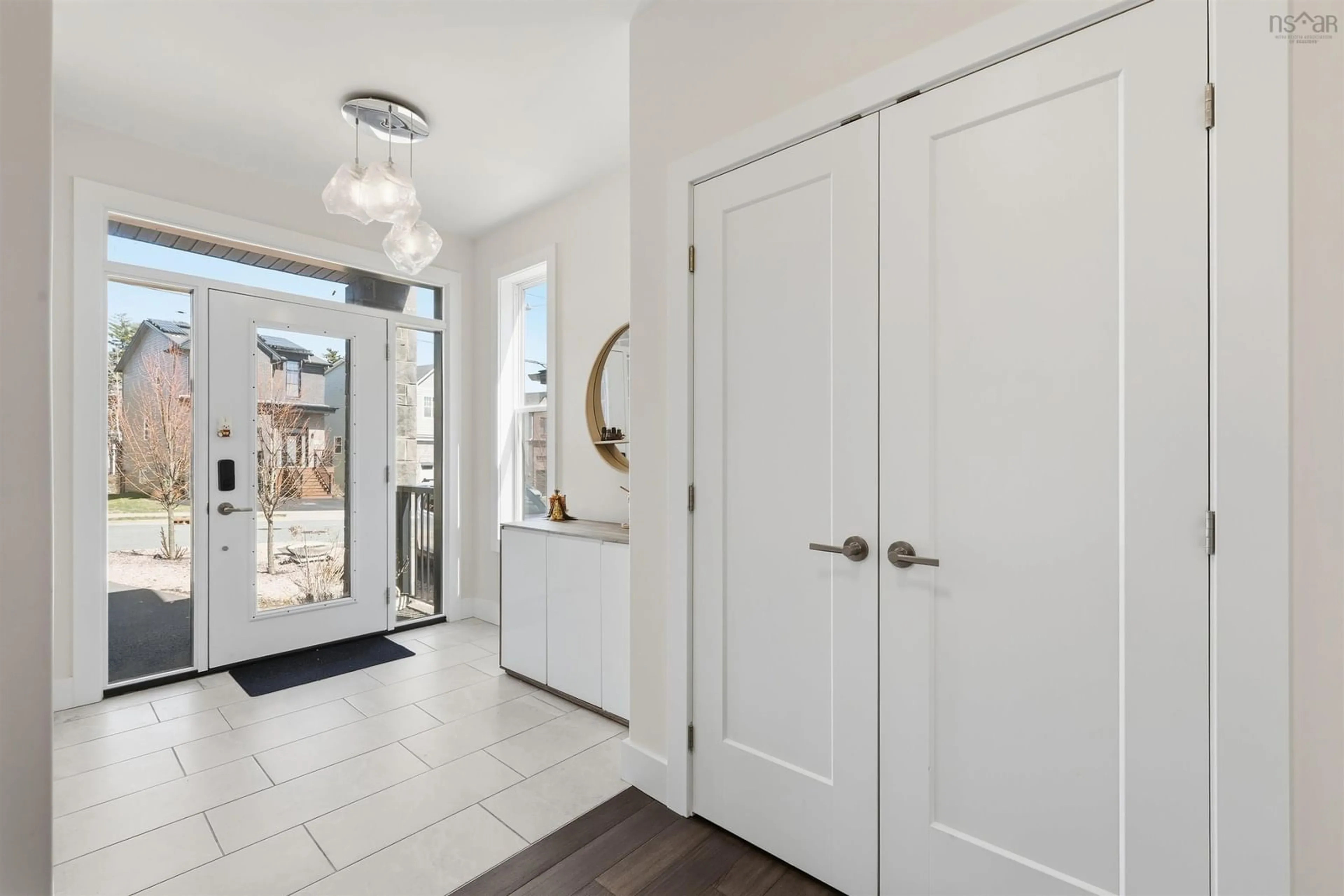 Indoor entryway for 63 Elizabeth Doane Dr, Bedford Nova Scotia B4B 1V1