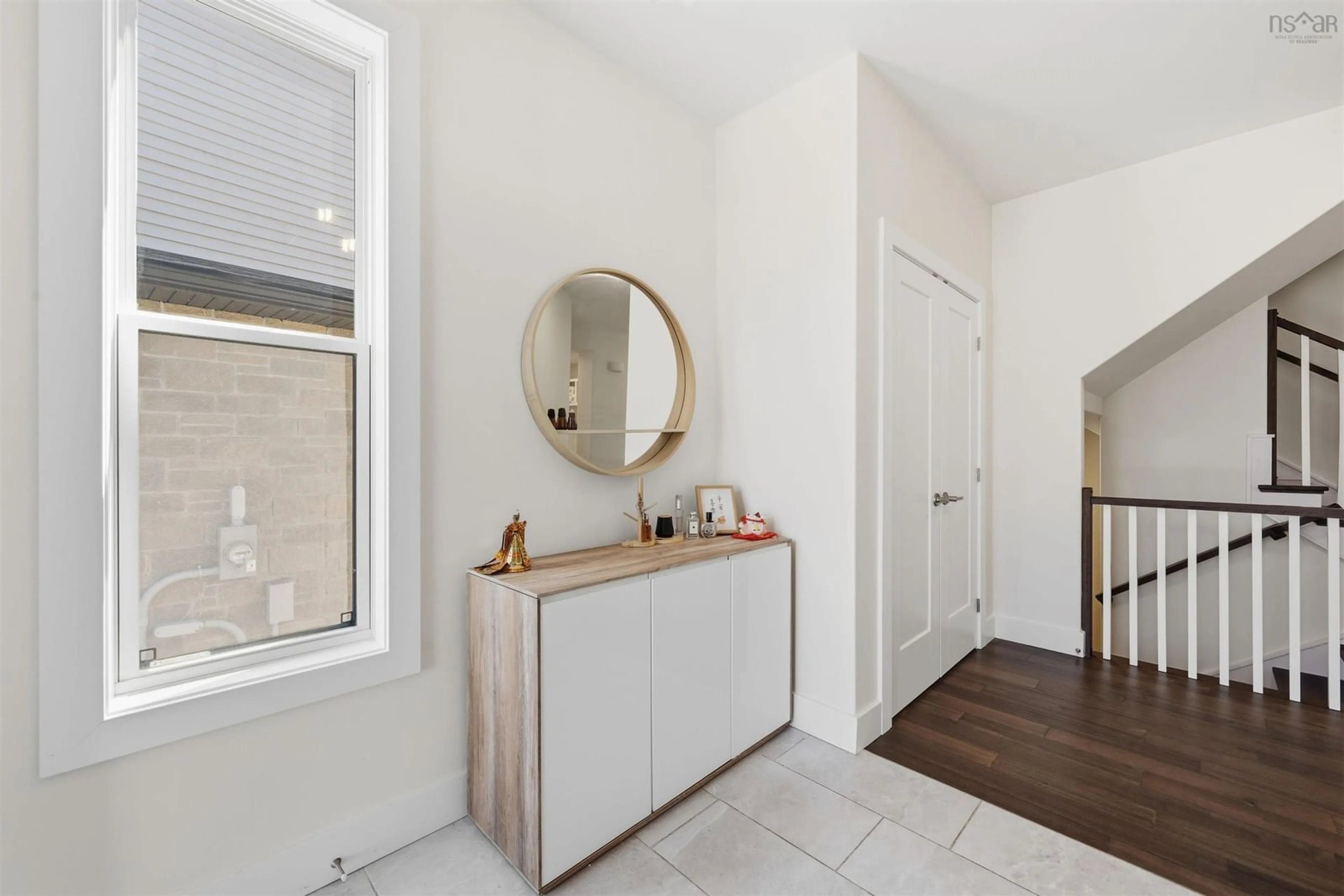 Indoor entryway for 63 Elizabeth Doane Dr, Bedford Nova Scotia B4B 1V1