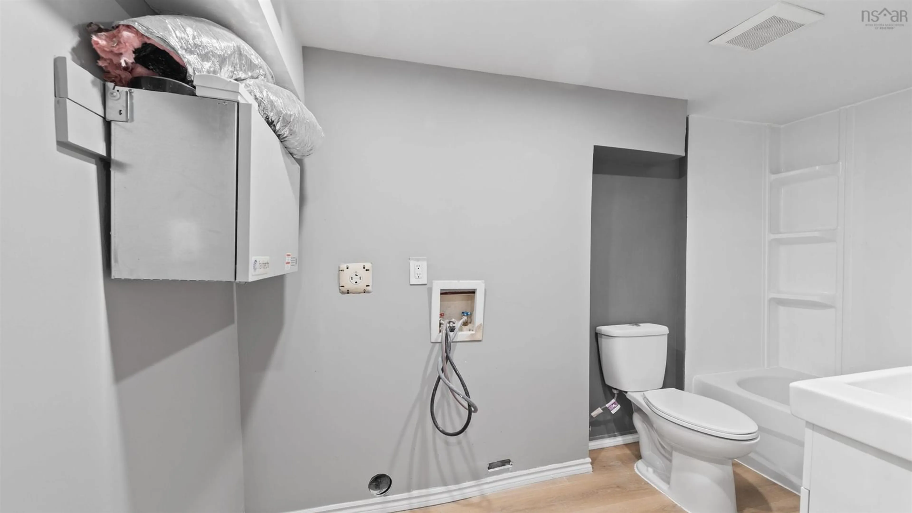 Standard bathroom, unknown for 3658 Albert St, Halifax Peninsula Nova Scotia B3K 3N8