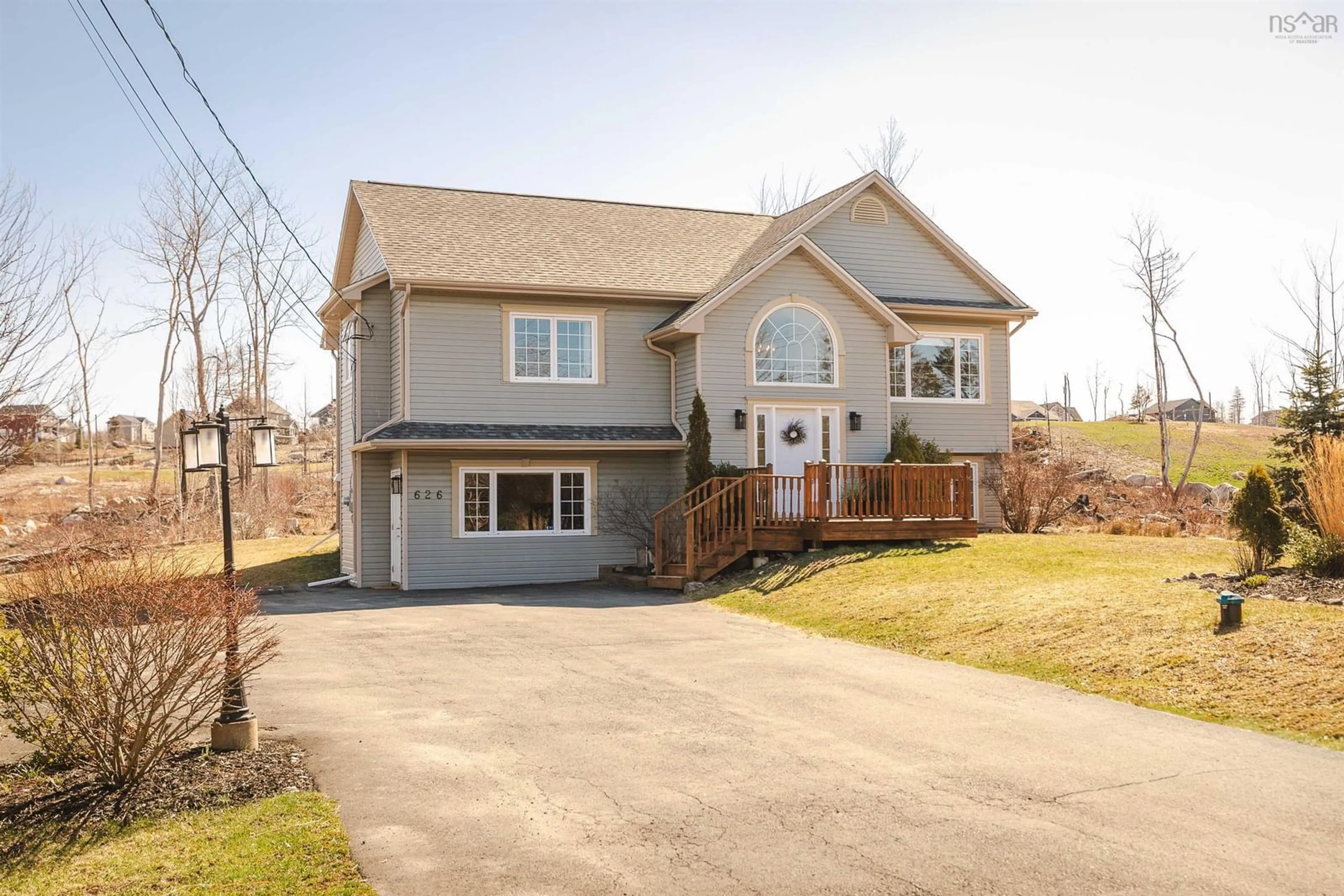 Home with vinyl exterior material, street for 626 Westwood Blvd, Tantallon Nova Scotia B3Z 4K5