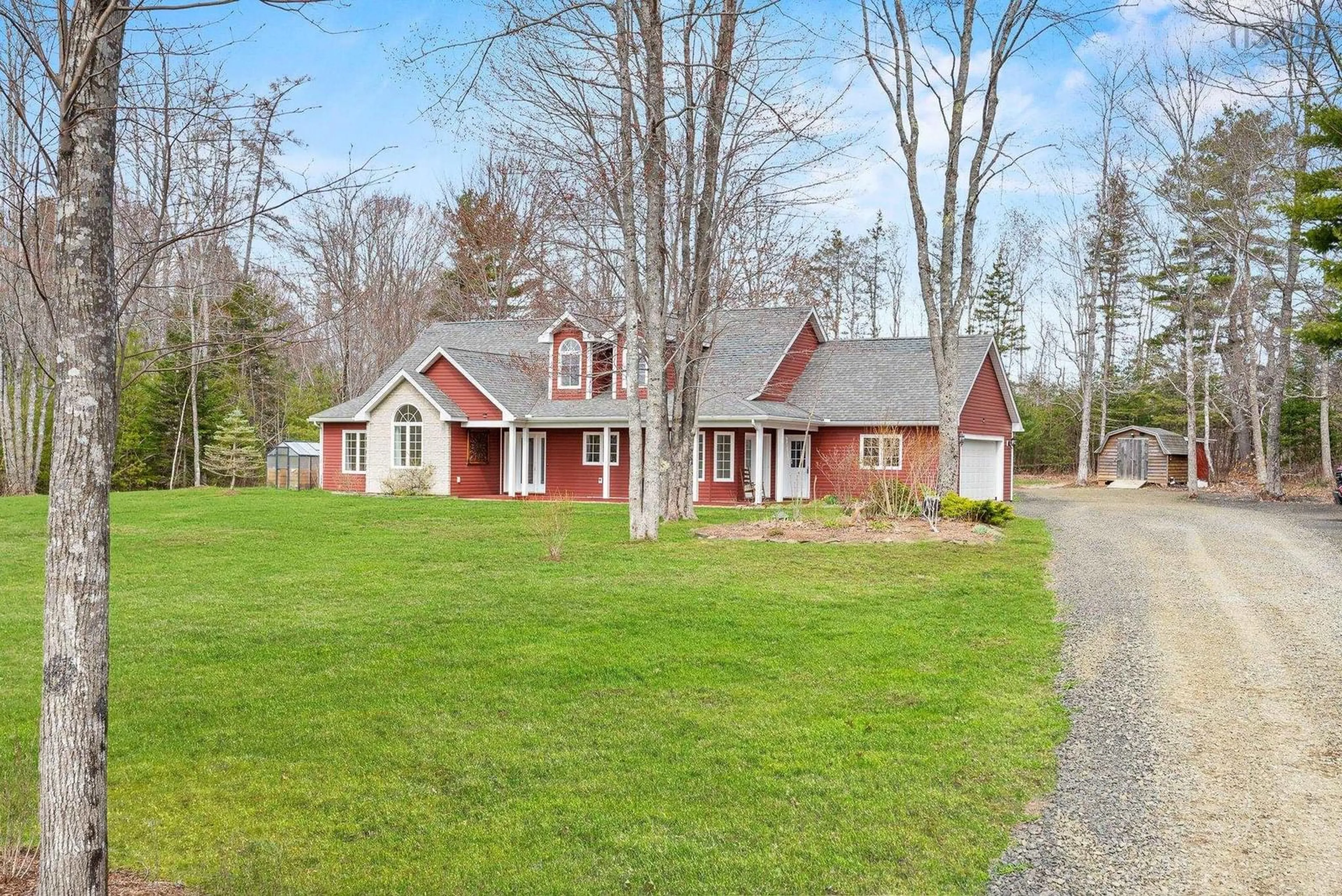 A pic from outside/outdoor area/front of a property/back of a property/a pic from drone, unknown for 1939 Middle Rd, Nictaux Nova Scotia B0S 1P0