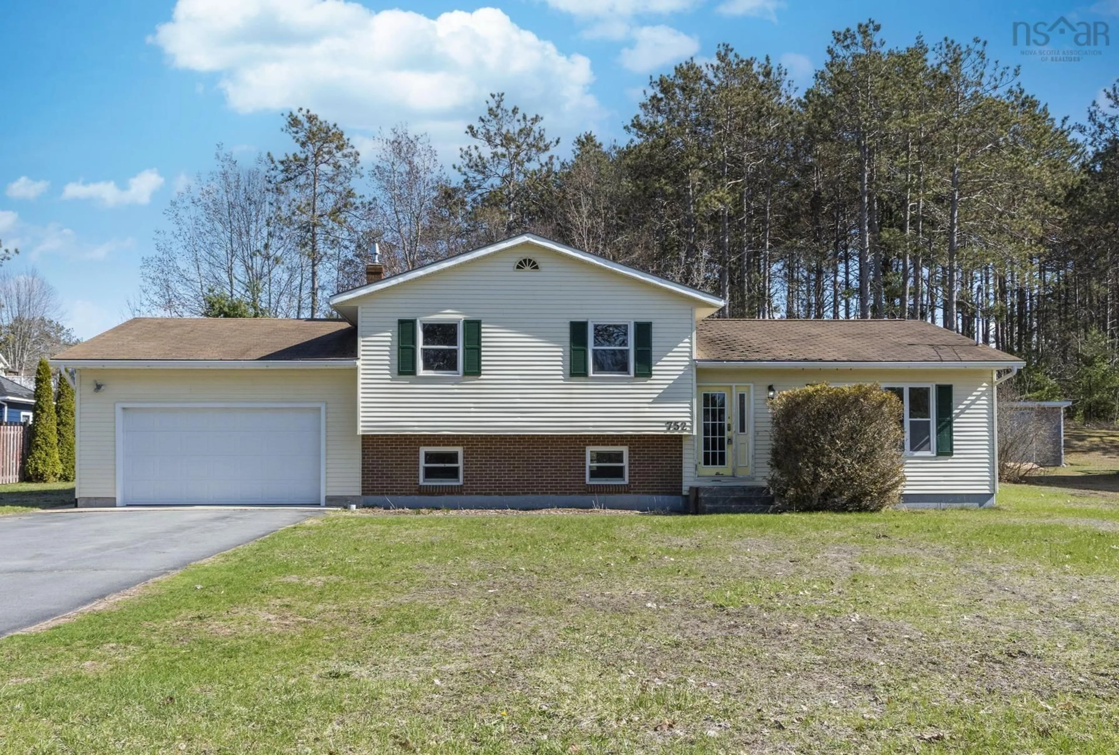 Home with vinyl exterior material, street for 752 Balser Drive, Kingston Nova Scotia B0P 1R0