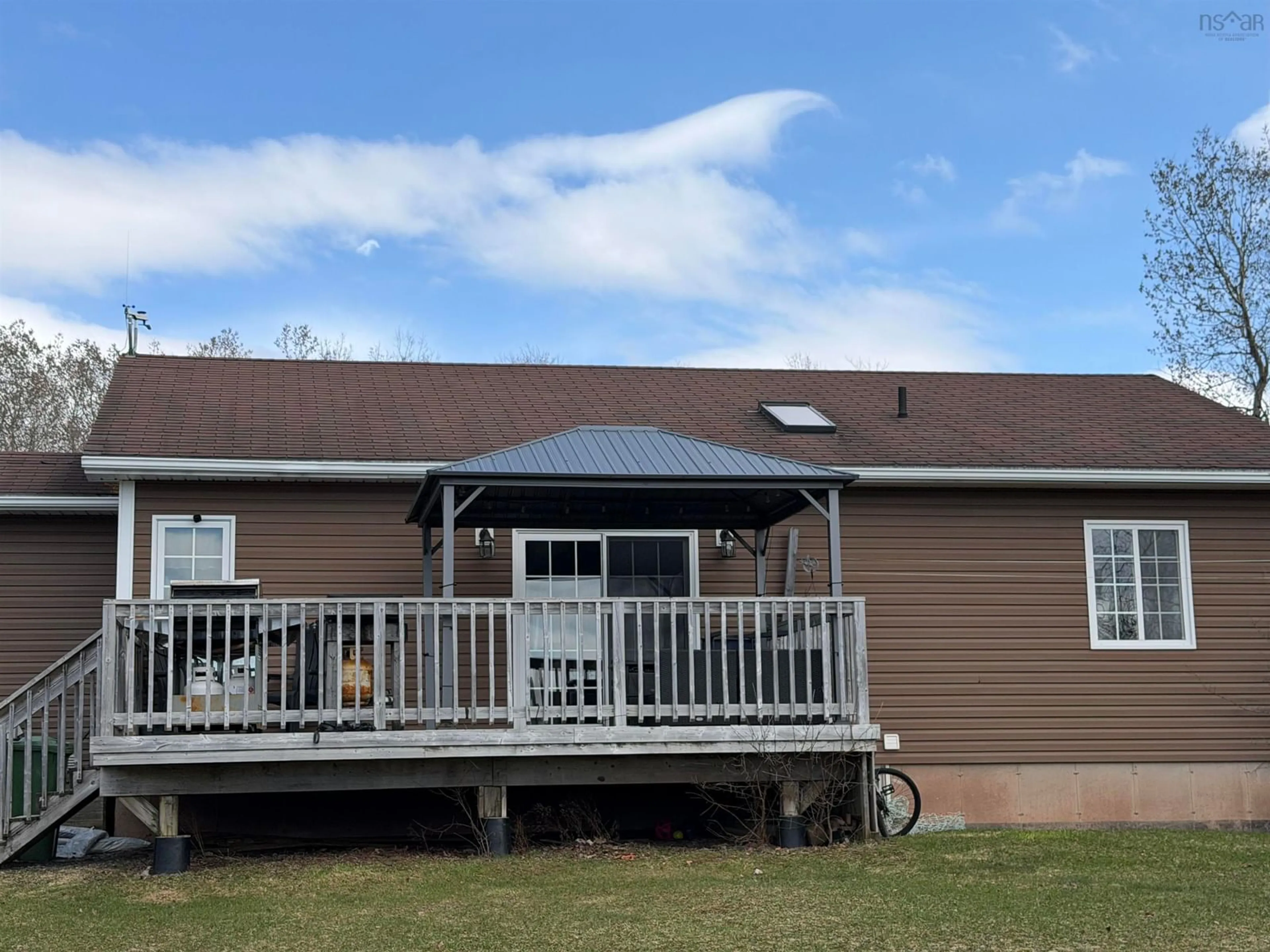 Home with vinyl exterior material, unknown for 1880 Temperance St, Westville Nova Scotia B0K 2A0