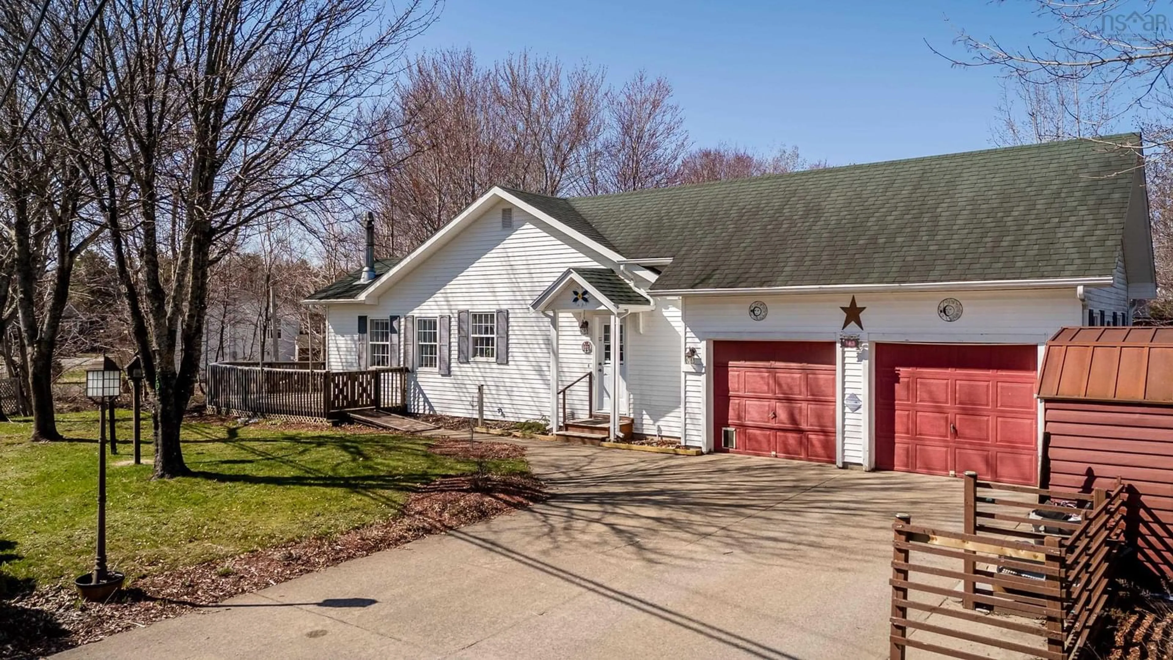 Indoor garage for 163 Orchard St, Berwick Nova Scotia B0P 1E0