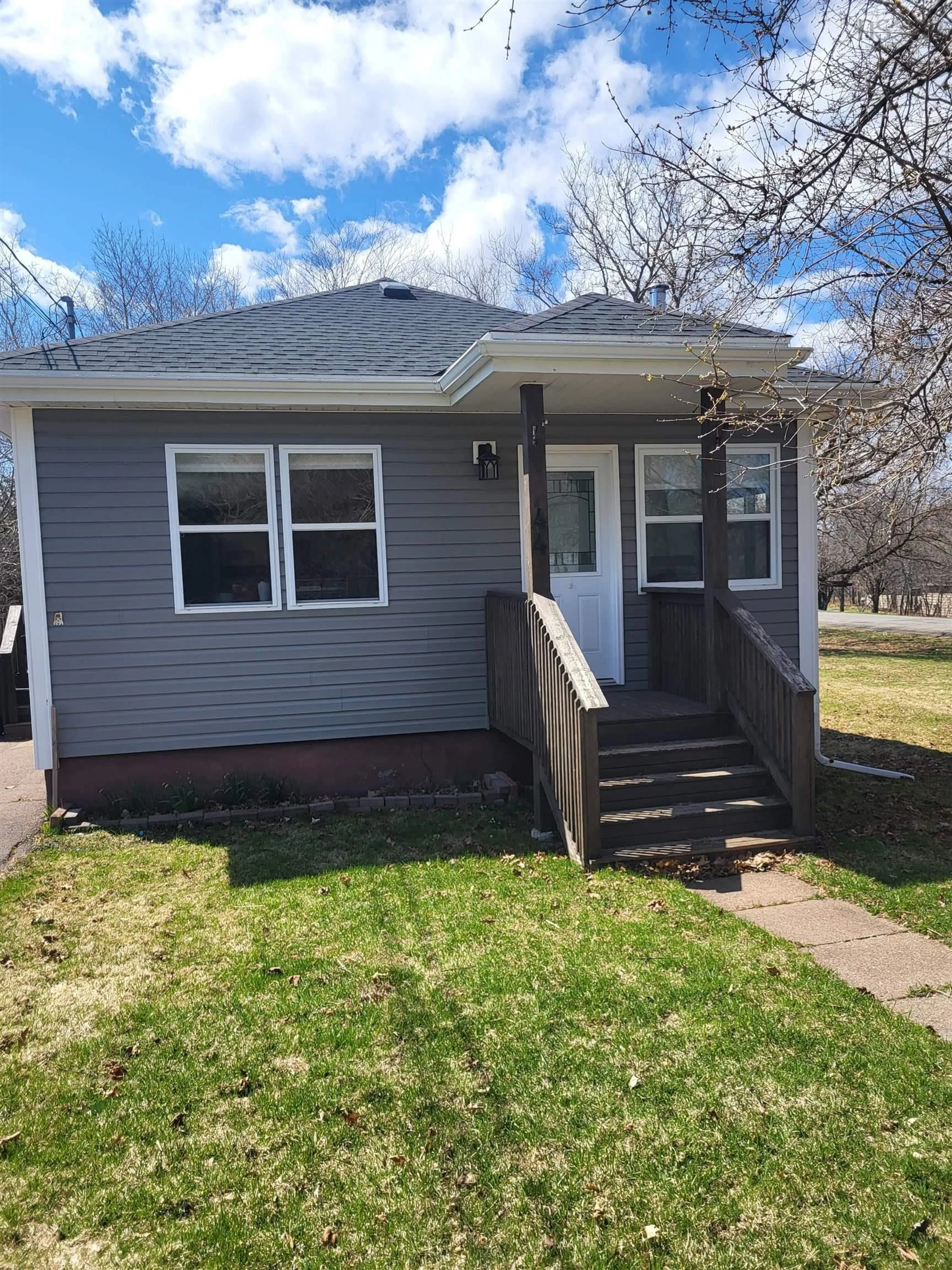 Home with vinyl exterior material, street for 44 Kaulback St, Truro Nova Scotia B2N 3M6