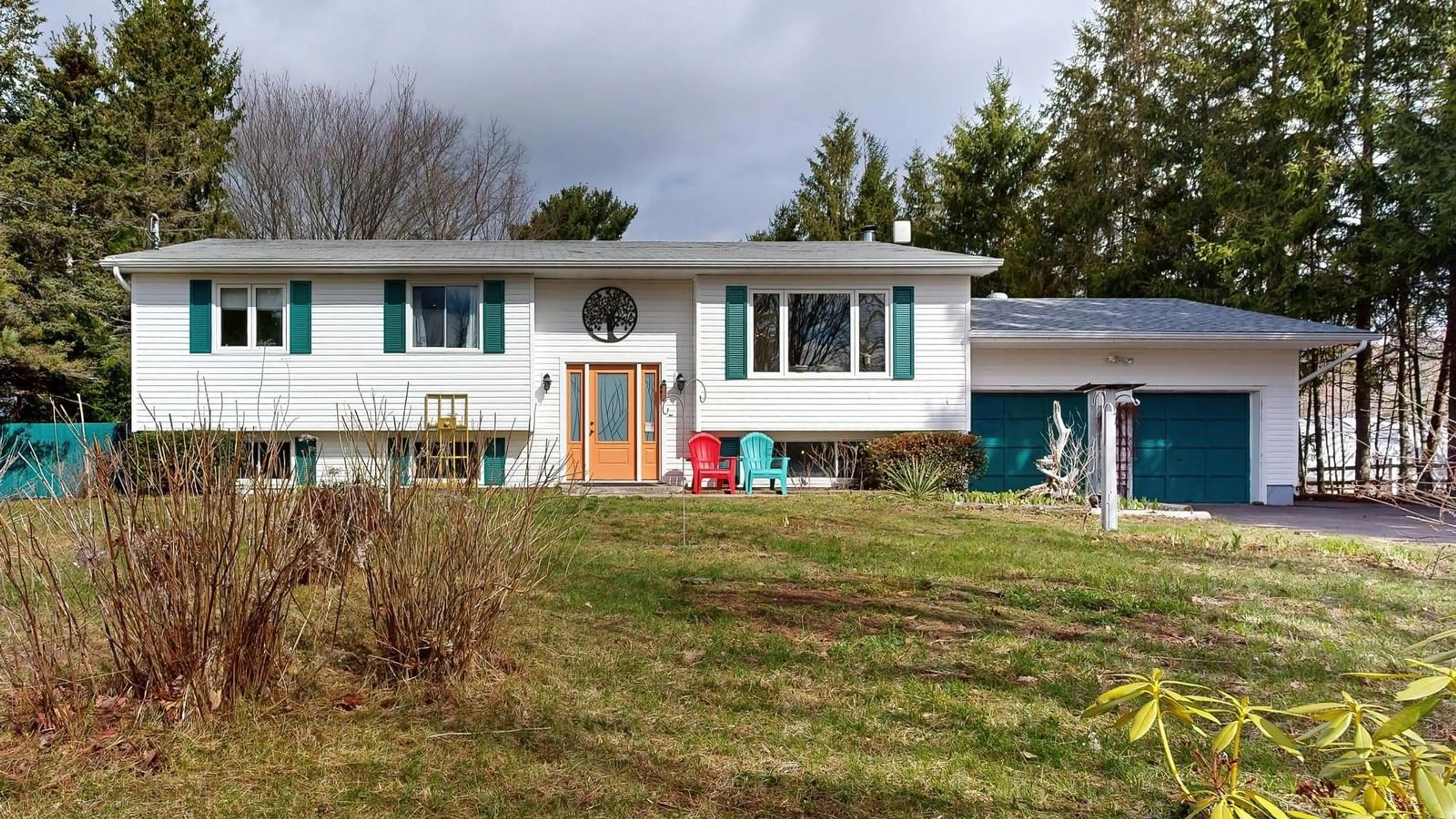 Home with vinyl exterior material, water/lake/river/ocean view for 967 Brooklyn St, North Kingston Nova Scotia B0P 1R0