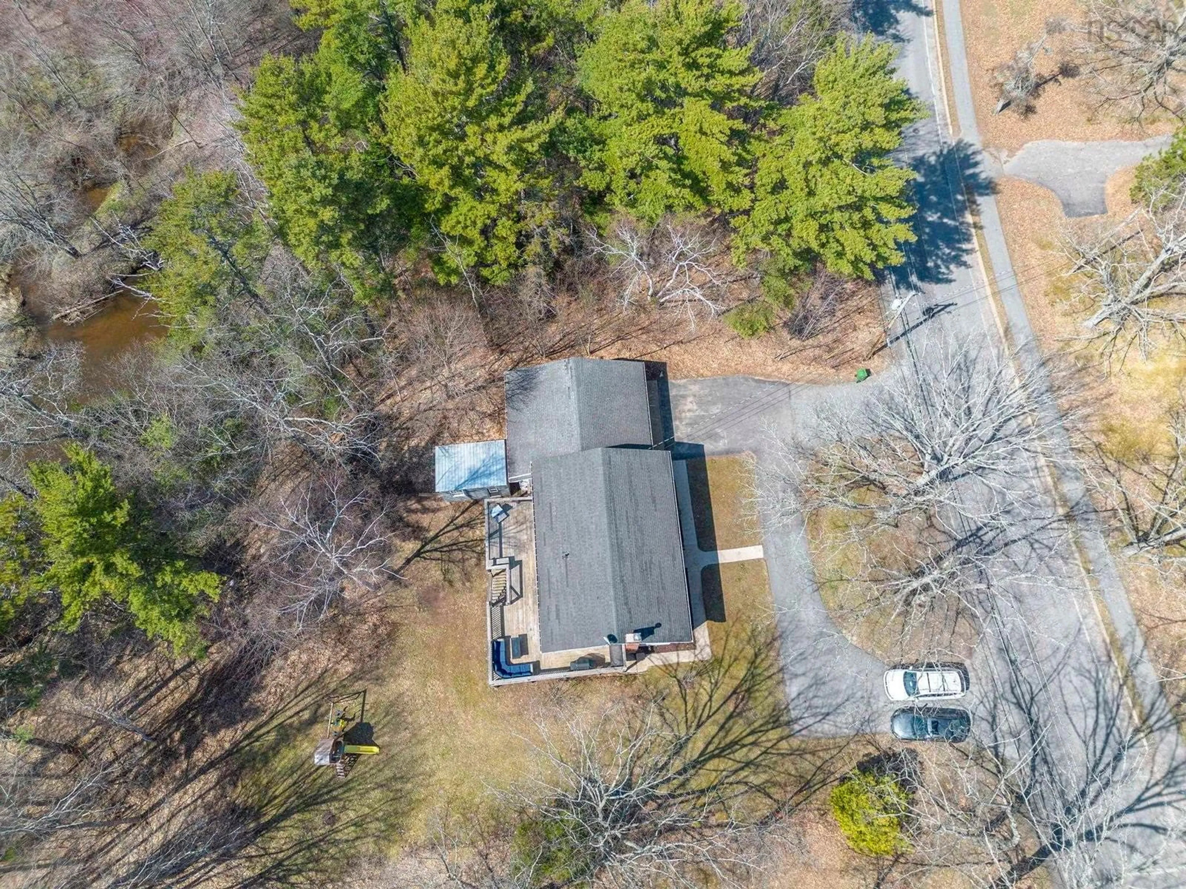 A pic from outside/outdoor area/front of a property/back of a property/a pic from drone, unknown for 2949 Lovett Rd, Coldbrook Nova Scotia B4R 1A6