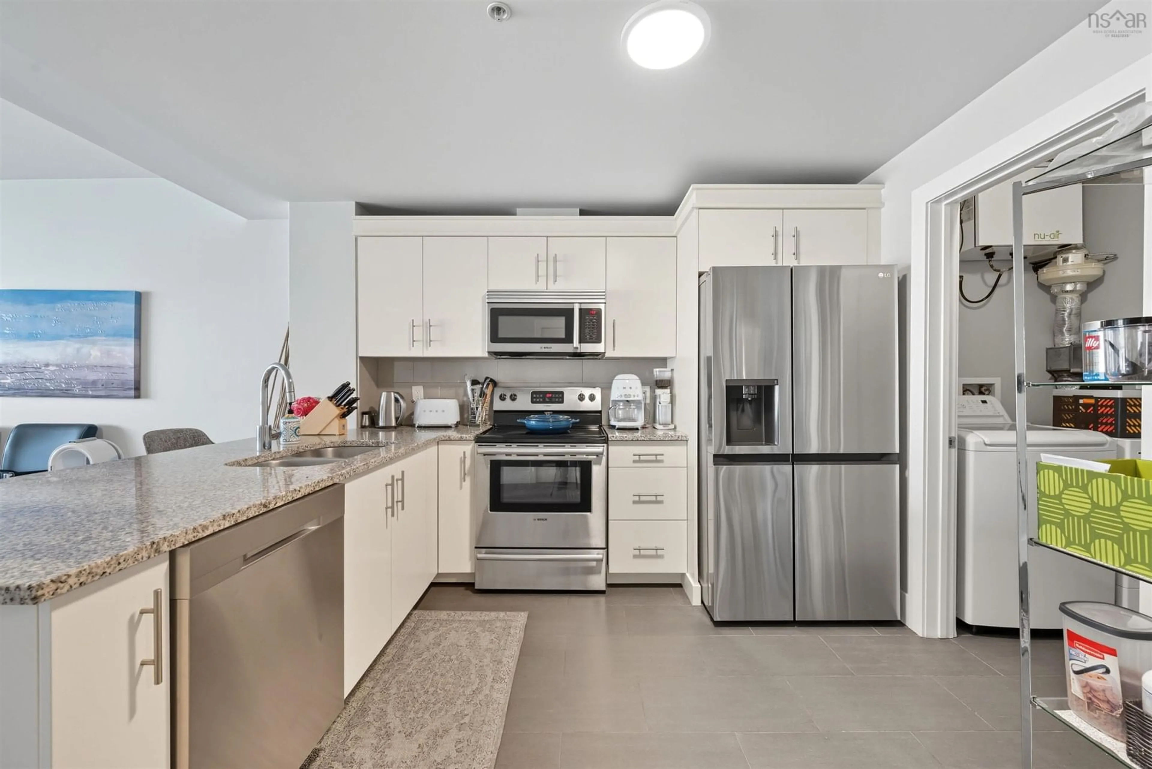Standard kitchen, ceramic/tile floor for 15 Kings Wharf Pl #501, Dartmouth Nova Scotia B2Y 0C2