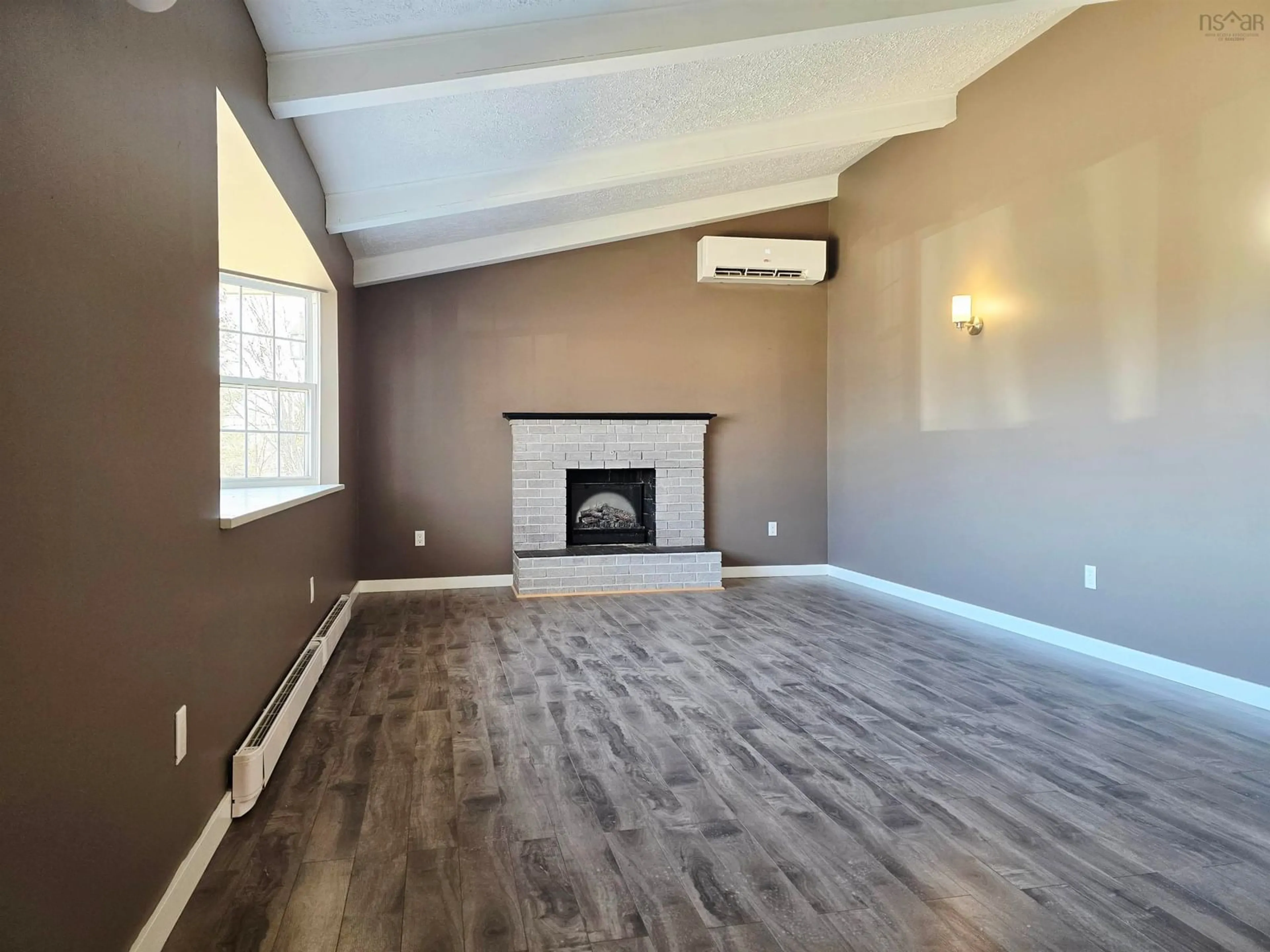 A pic of a room for 34 Sixth St, Trenton Nova Scotia B0K 1X0