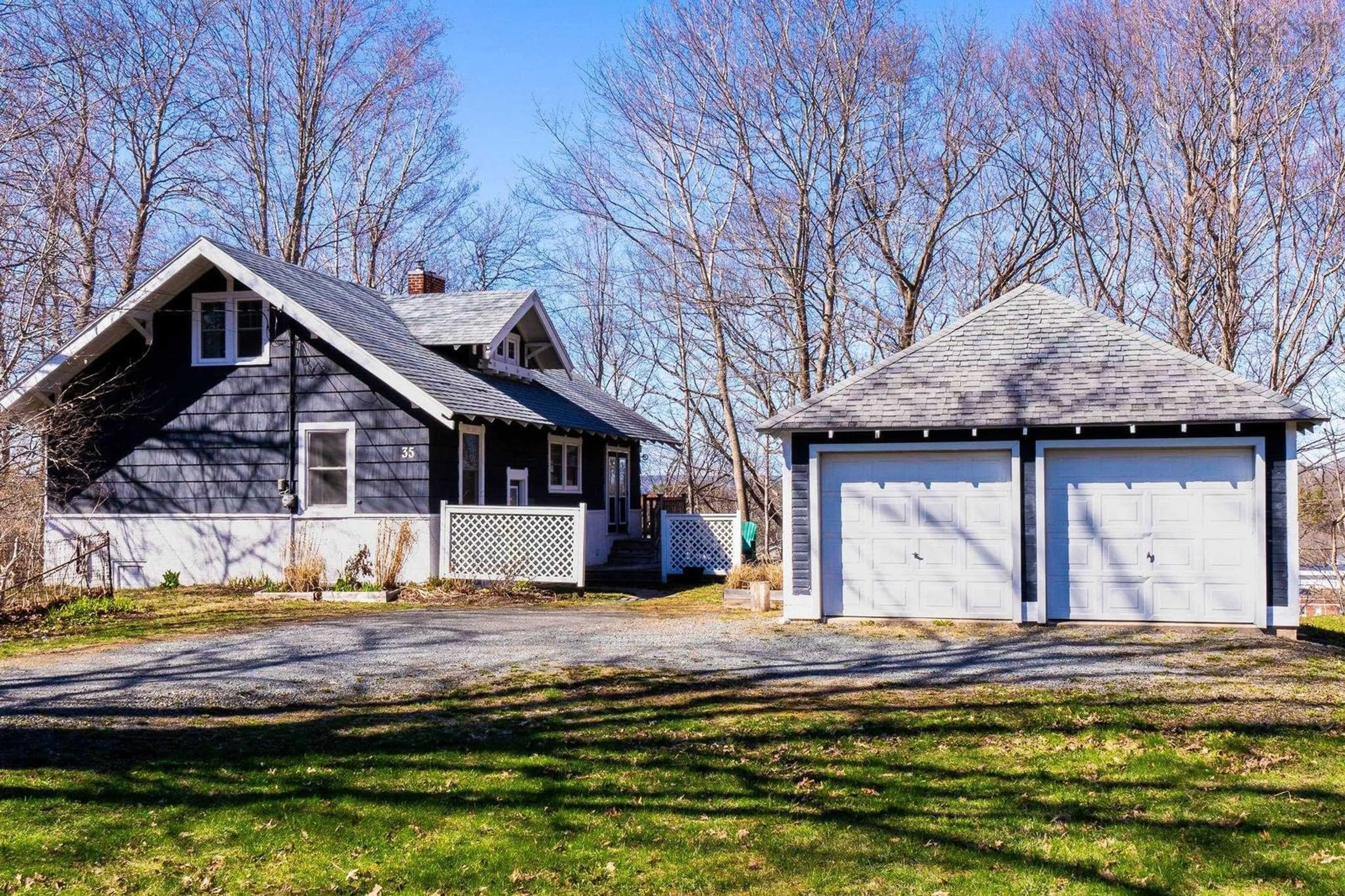 Unknown for 35 King St, Kentville Nova Scotia B4N 1R4