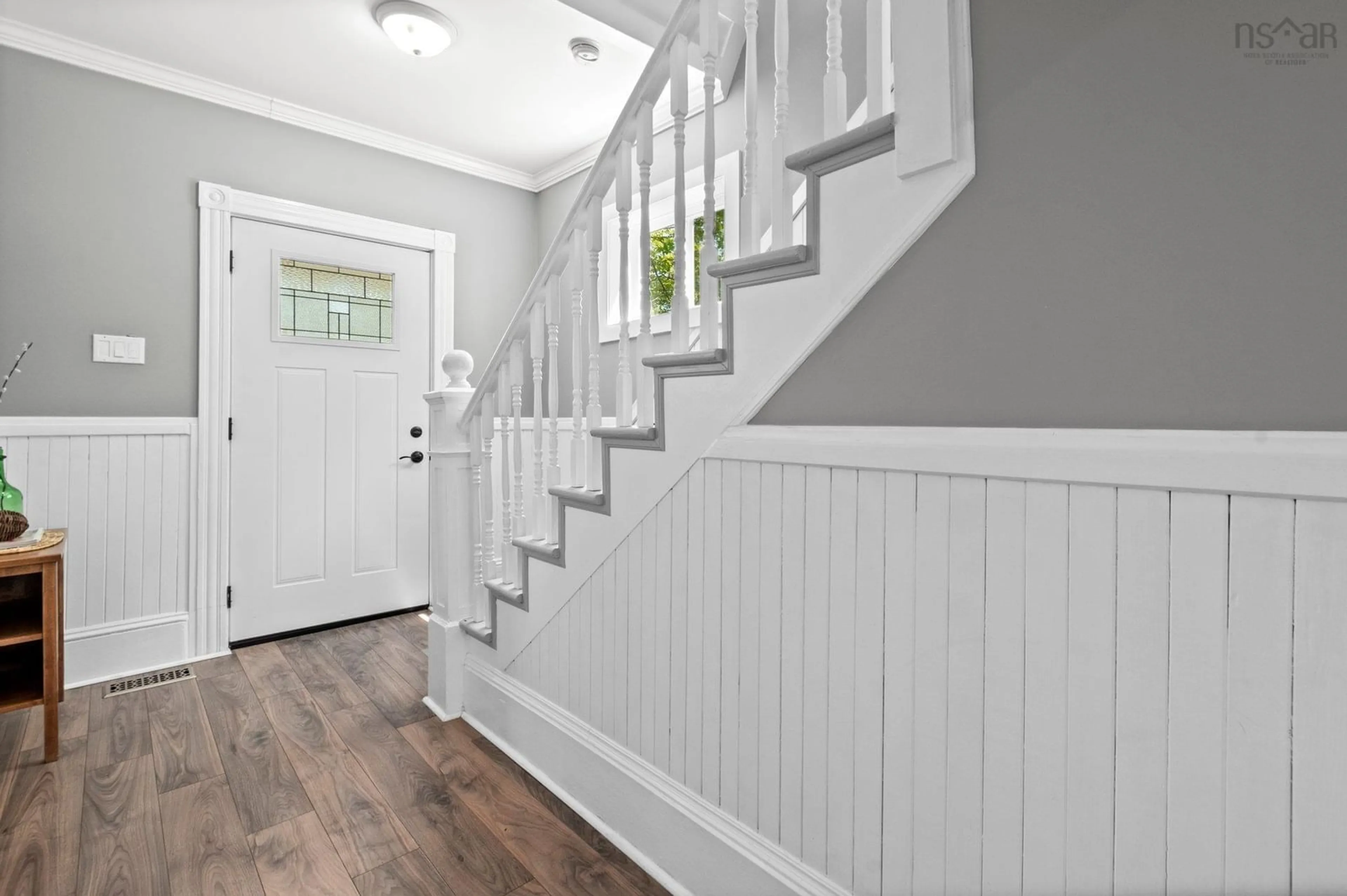 Indoor entryway for 73 Chester Ave, Kentville Nova Scotia B4N 2J5