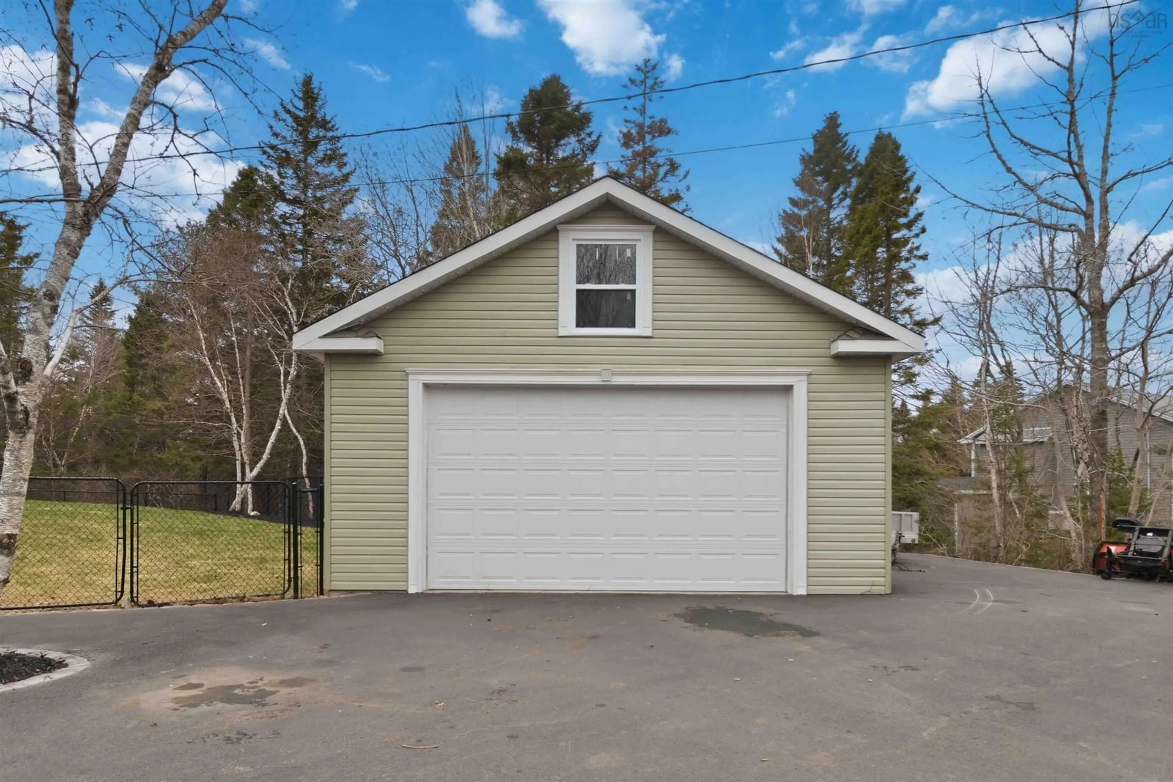 Indoor garage for 301 Bailee Dr, Tantallon Nova Scotia B3Z 0C2