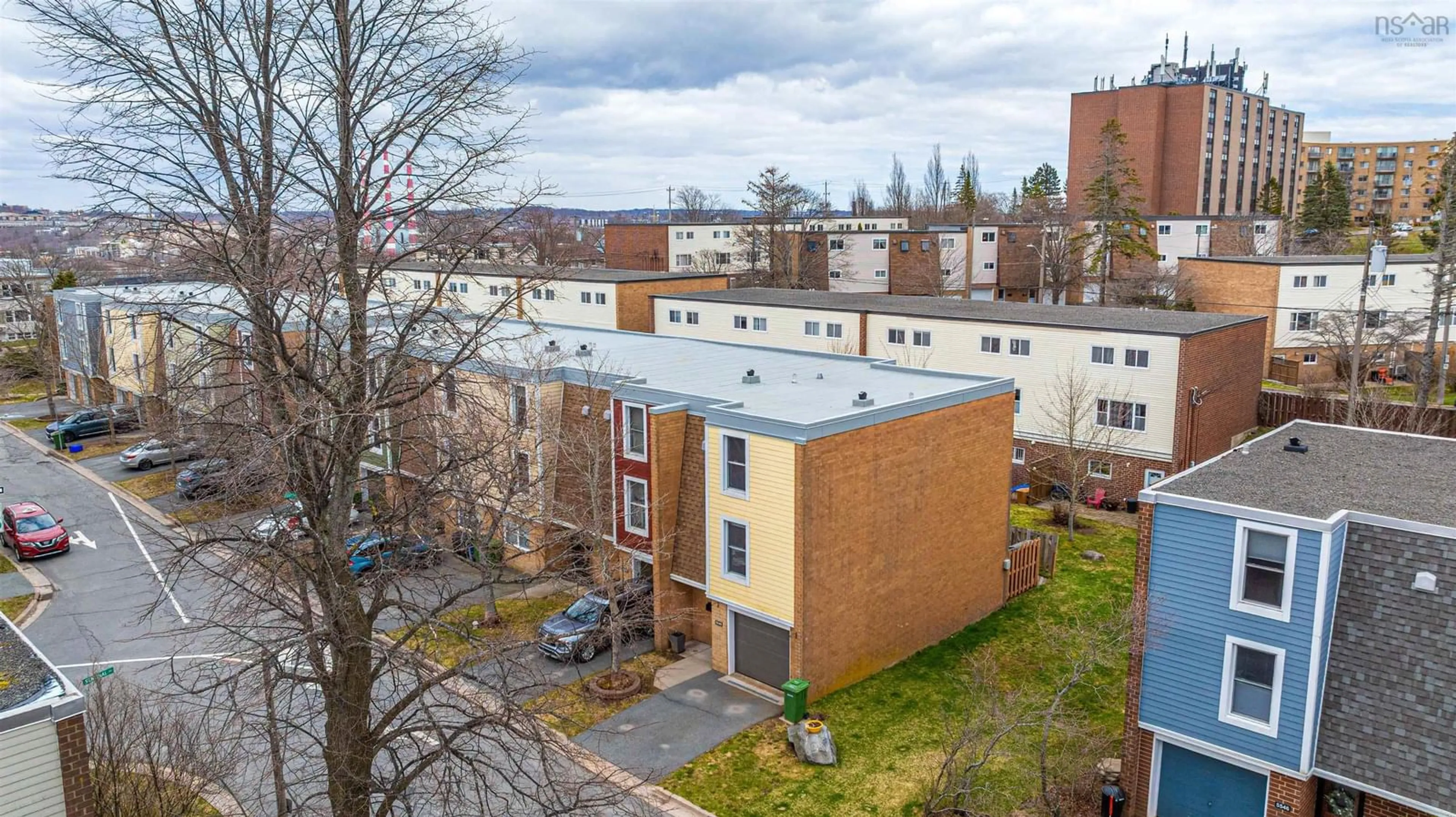 A pic from outside/outdoor area/front of a property/back of a property/a pic from drone, city buildings view from balcony for 5540 Stoneham, Halifax Nova Scotia B3K 4A5