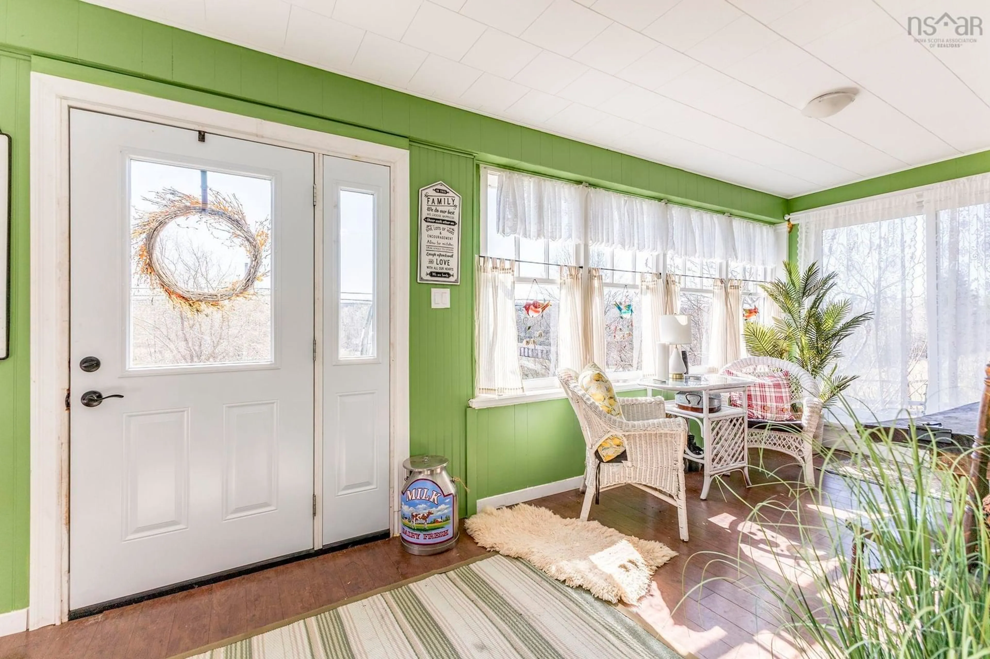 Indoor entryway for 5989 Stellarton Trafalgar Rd, Riverton Nova Scotia B0K 1S0