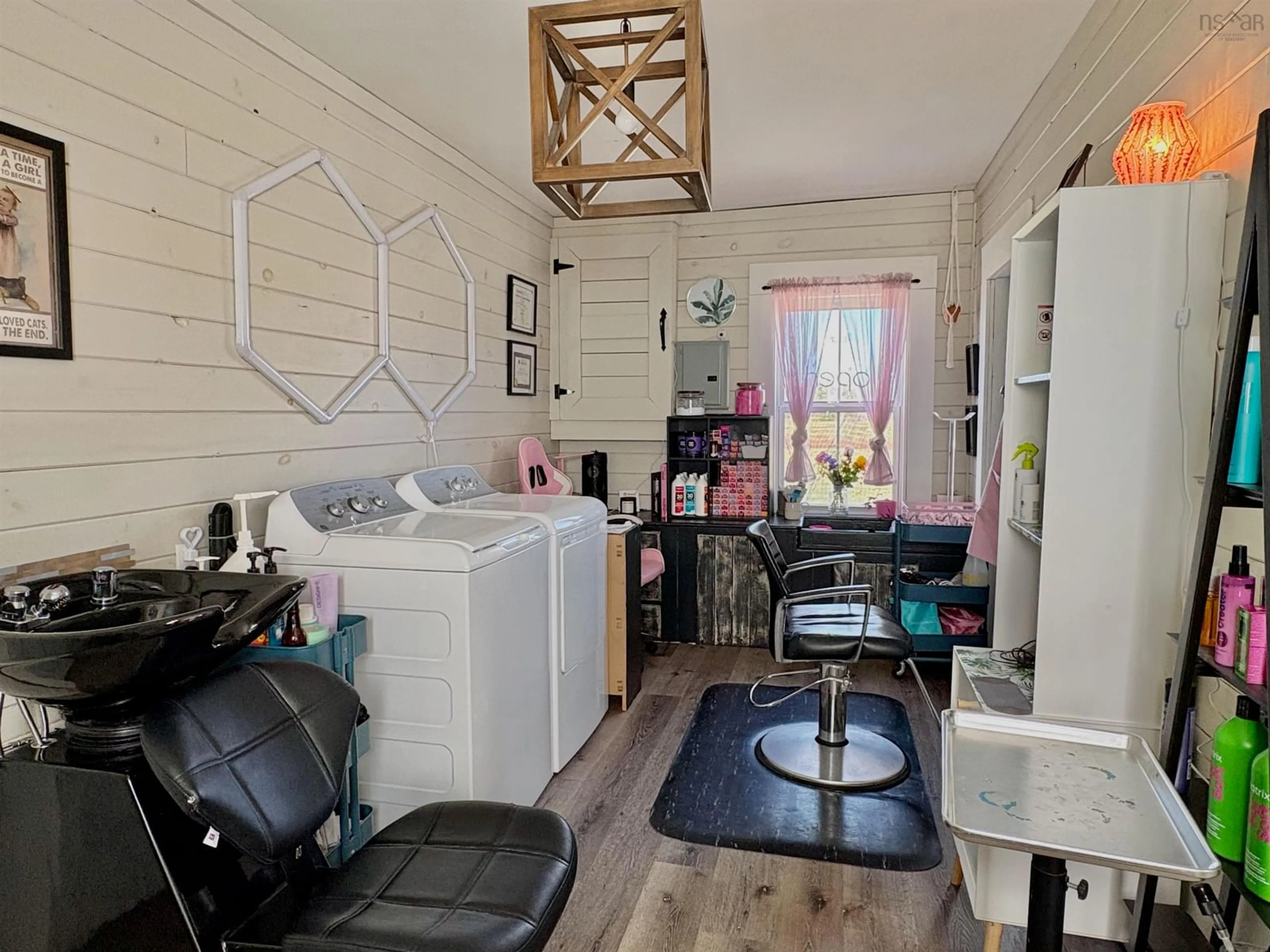 A pic of a room for 927 Highway 334, Plymouth Nova Scotia B0W 1B0