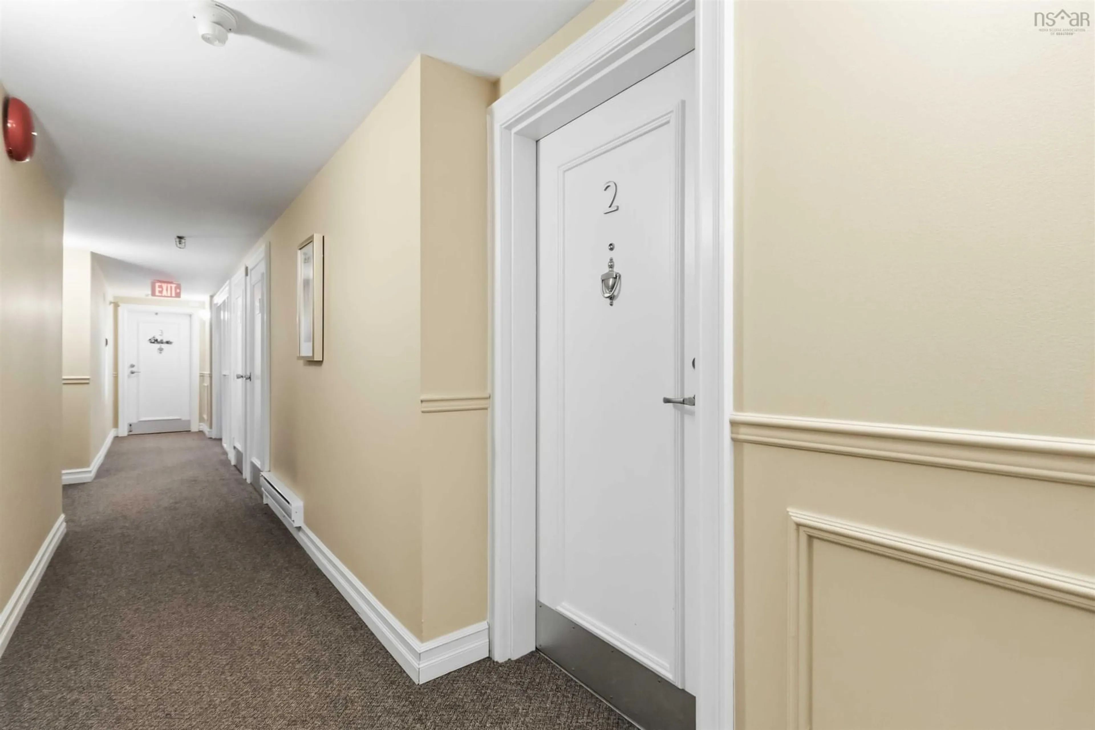 Indoor foyer for 77 Farnham Gate Rd #2, Halifax Nova Scotia B3M 4A5