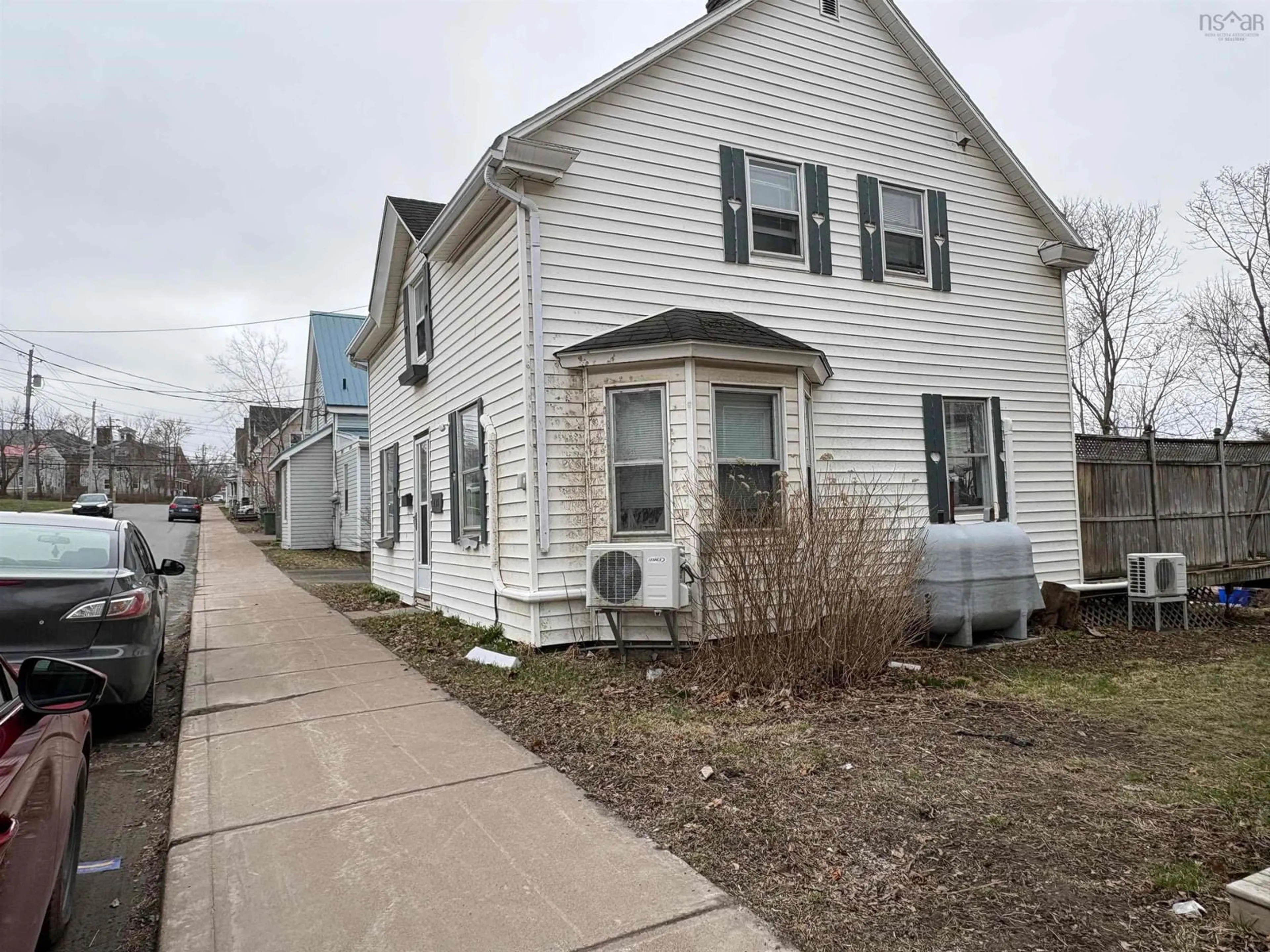 Unknown for 235 Temperance St, New Glasgow Nova Scotia B2H 3B3