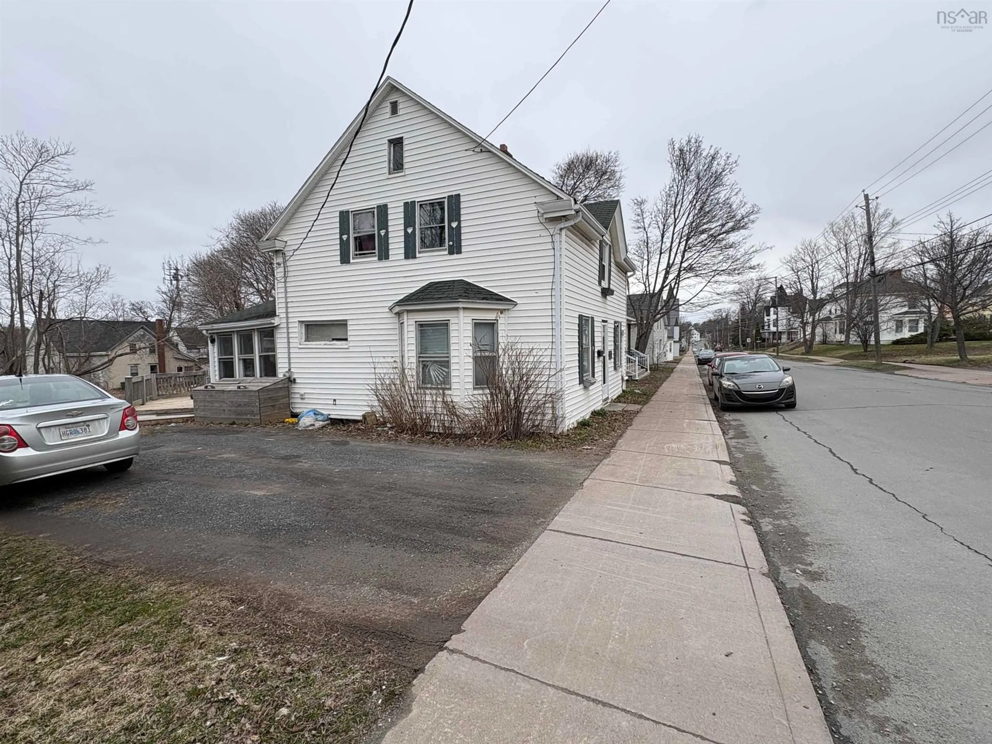 Unknown for 235 Temperance St, New Glasgow Nova Scotia B2H 3B3