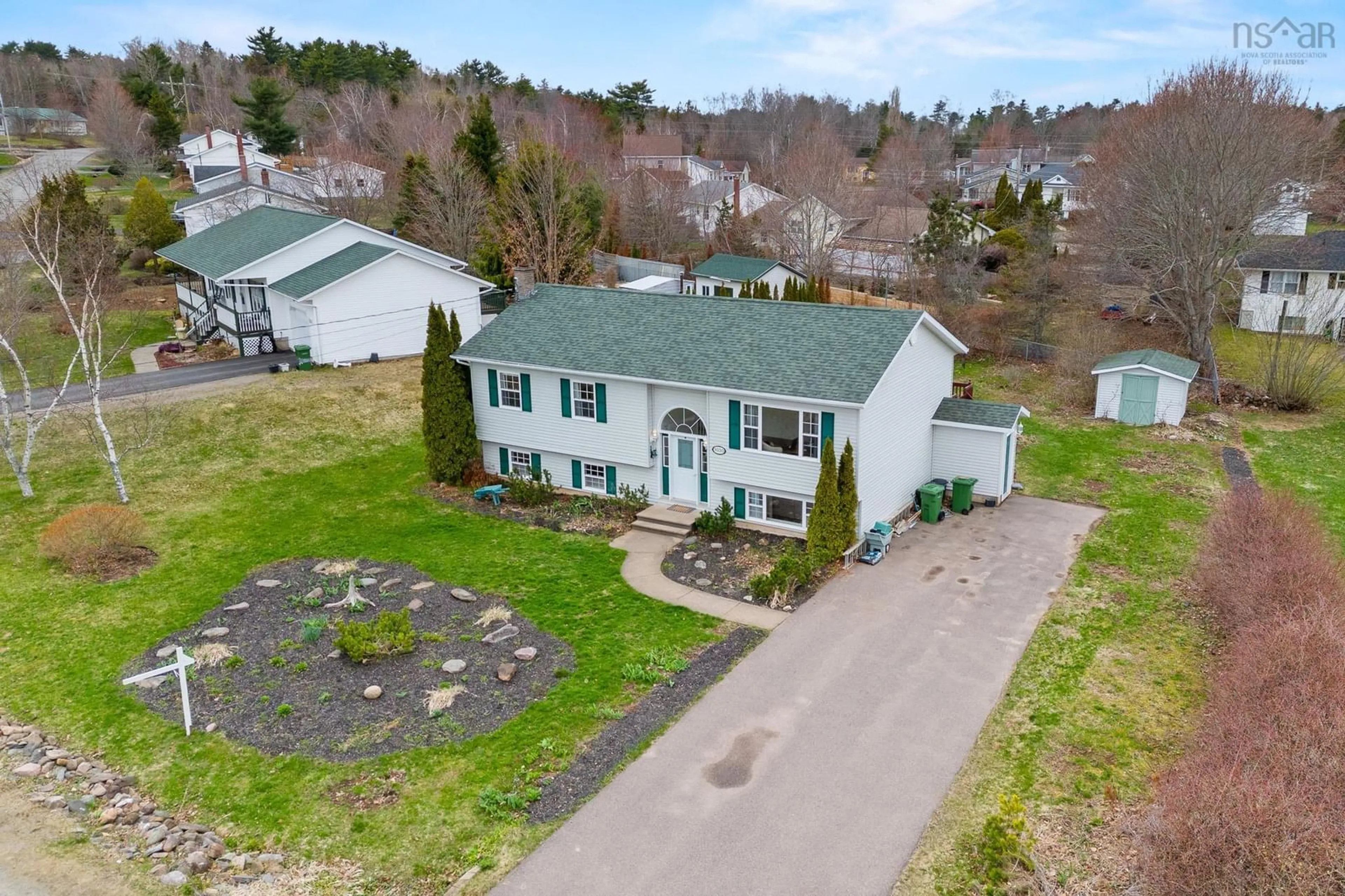 A pic from outside/outdoor area/front of a property/back of a property/a pic from drone, street for 1030 Club Cres, New Minas Nova Scotia B4N 4Z5
