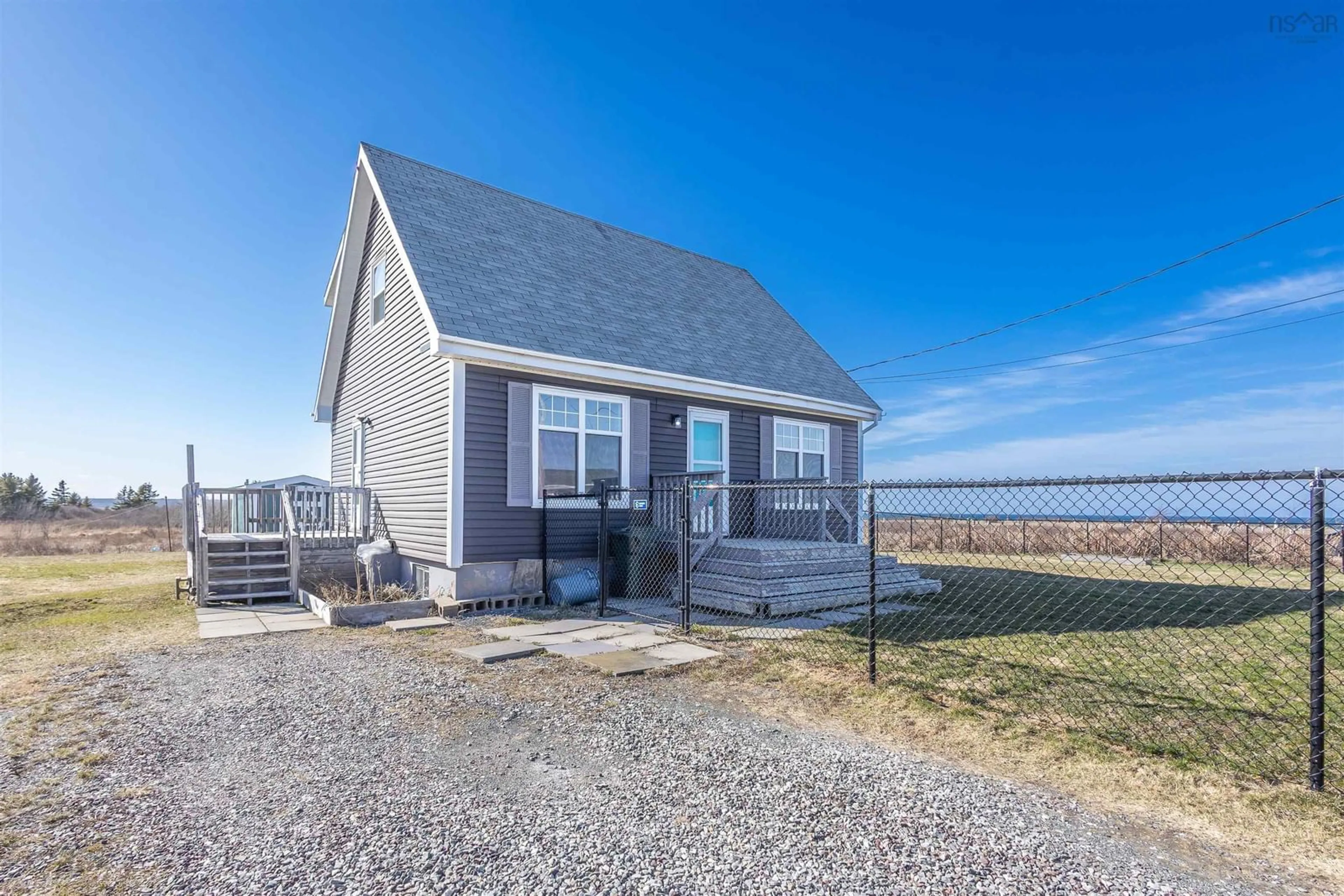 Home with vinyl exterior material, water/lake/river/ocean view for 149 Ocean Ave, Dominion Nova Scotia B1G 1R4