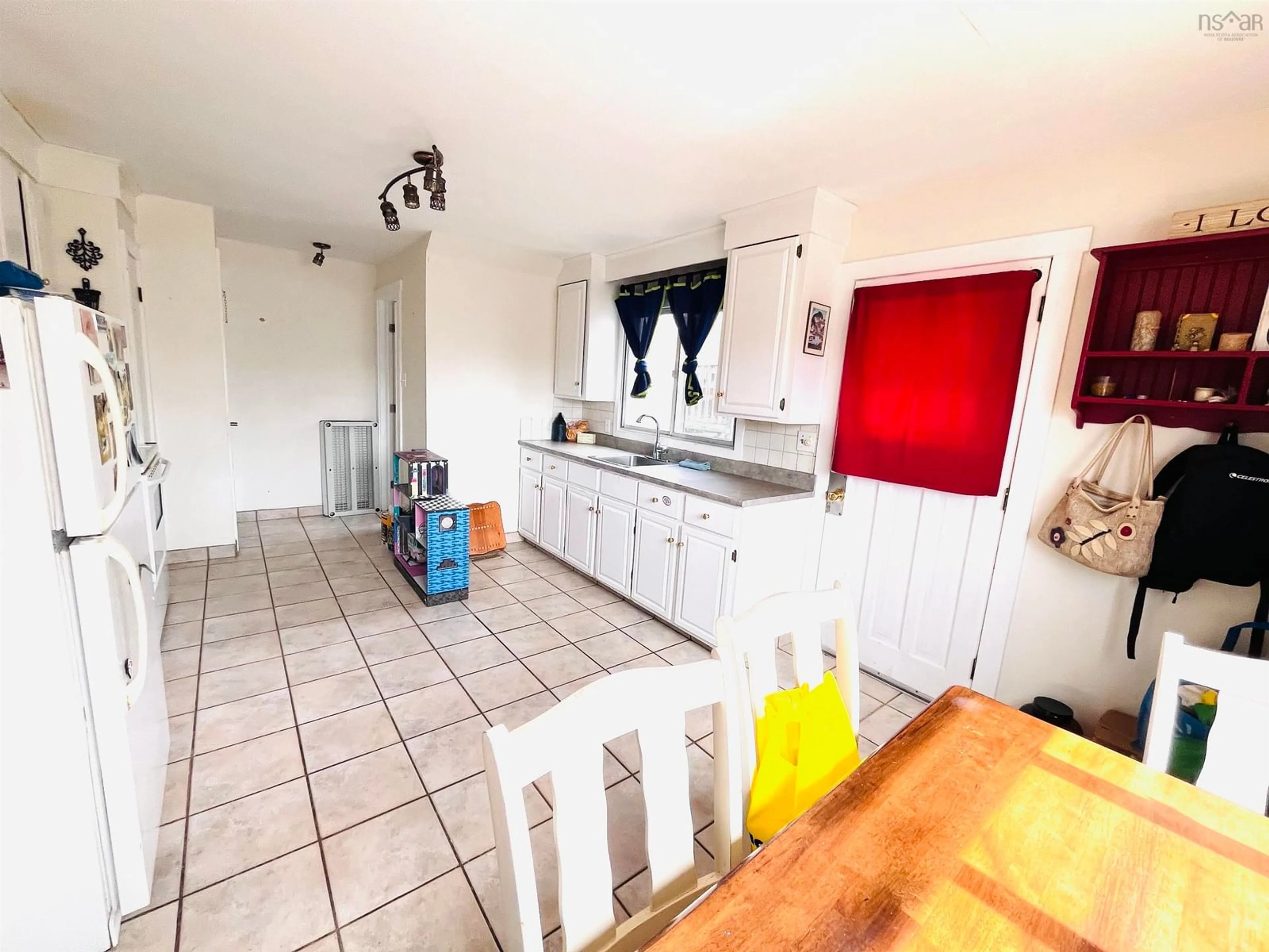 Unknown for 86 Williams Lake Rd #A B, Armdale Nova Scotia B3P 1T3